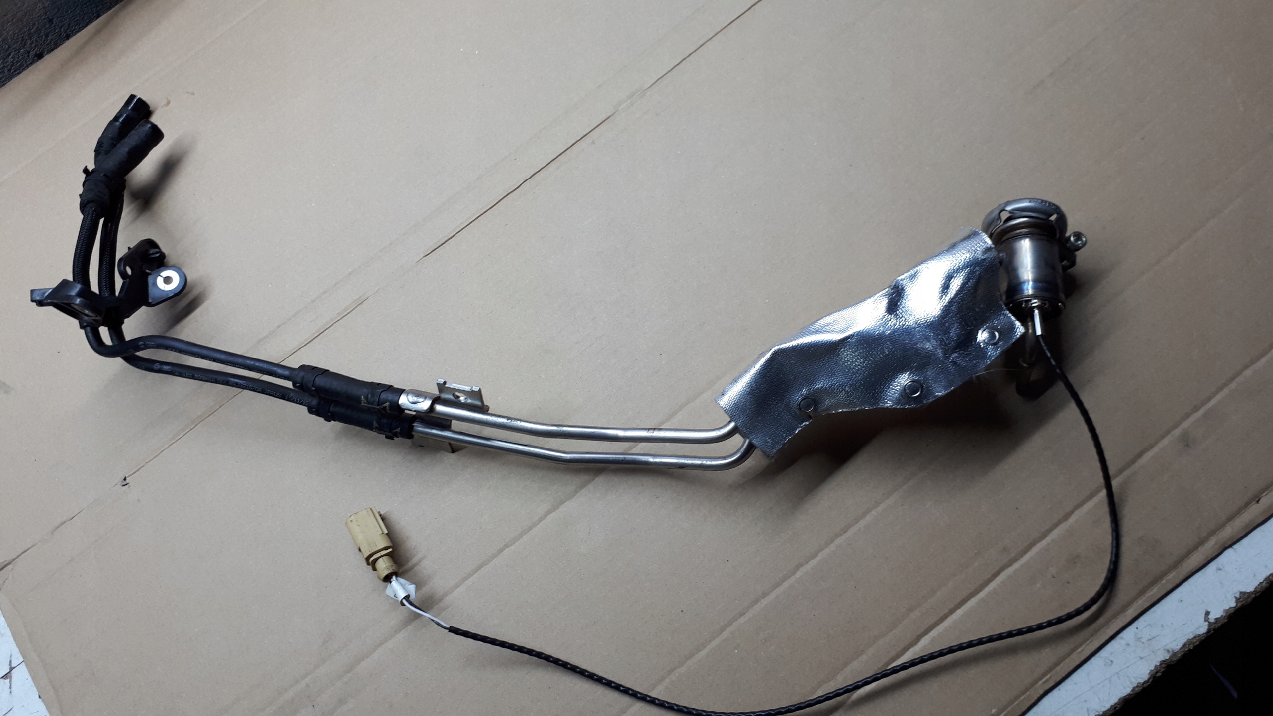 A4 B9 LIFT injector ADBLUE 2.0 TDI A5 8W Q5