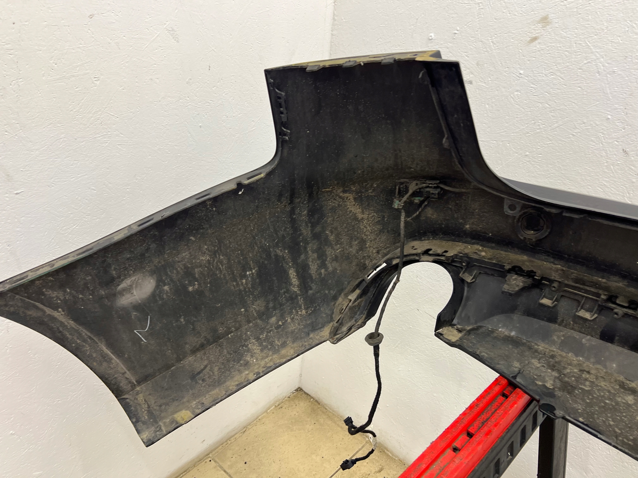 AUDI A6 C7 KOMBI AVANT bumper rear part complete 4X PDC LY9B