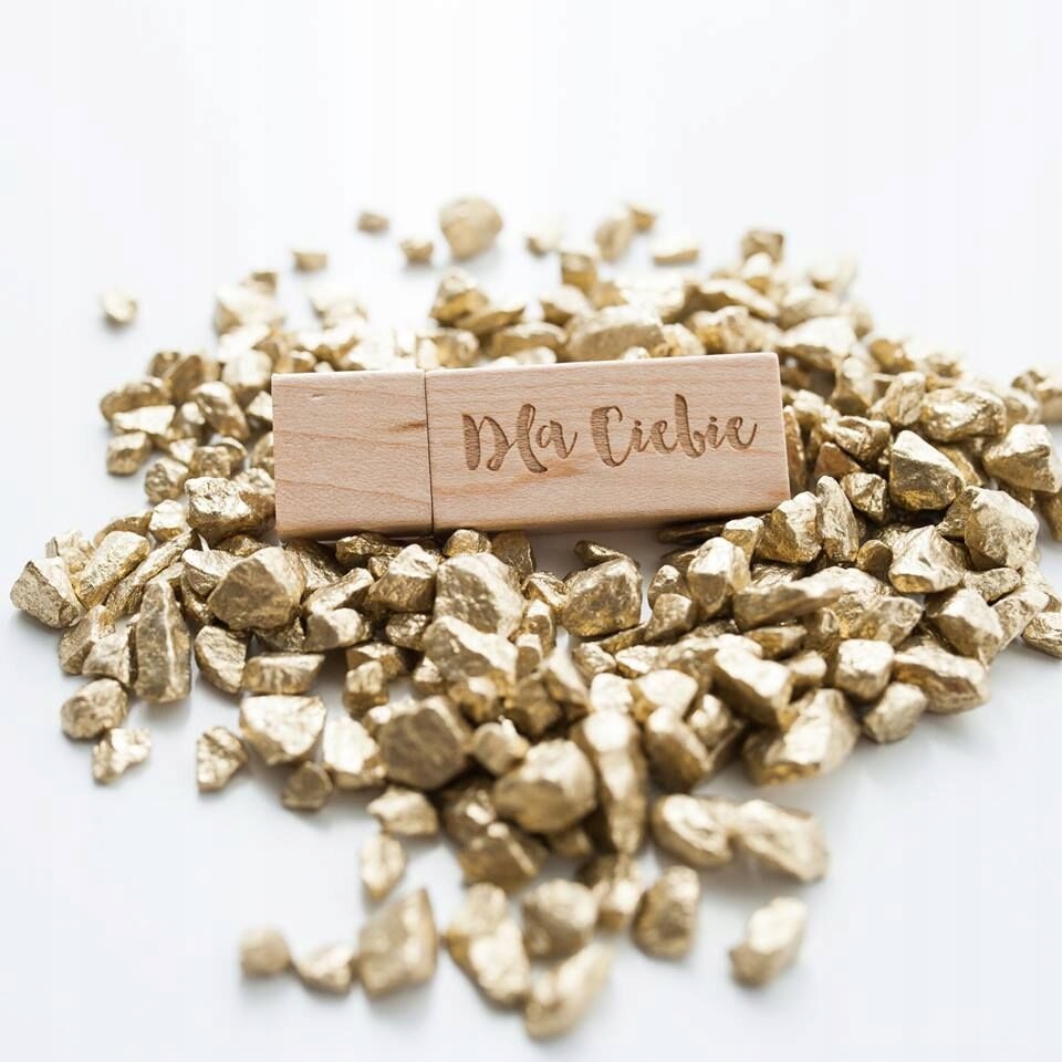 Pendrive drewniany 16 Gb Usb 3.0 jasny z grawerem na ślub komunia chrzest