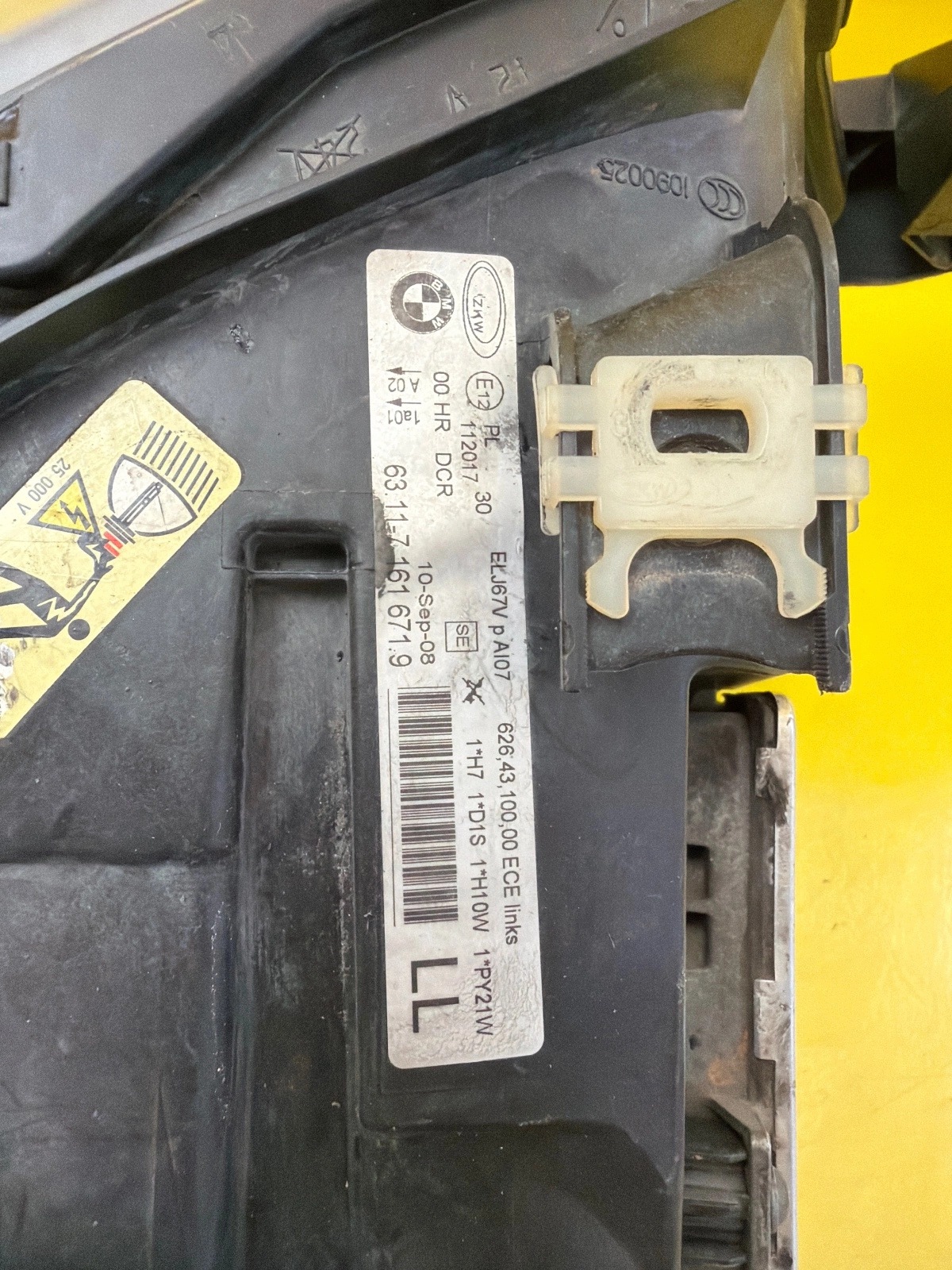 light left BMW 3 E90 E91 Xenon positioning 7161671