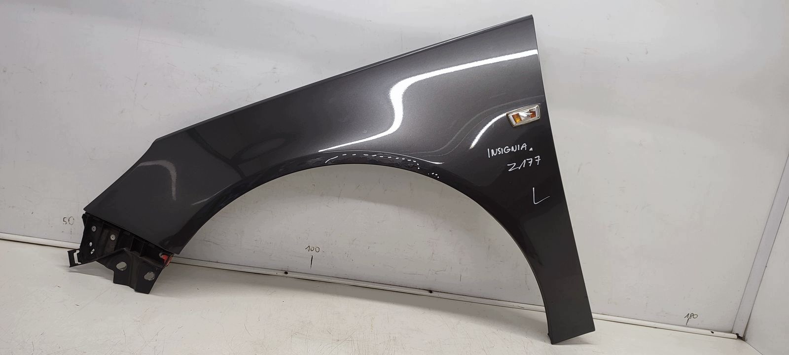 fender left front front Opel Insignia A kombi Z177