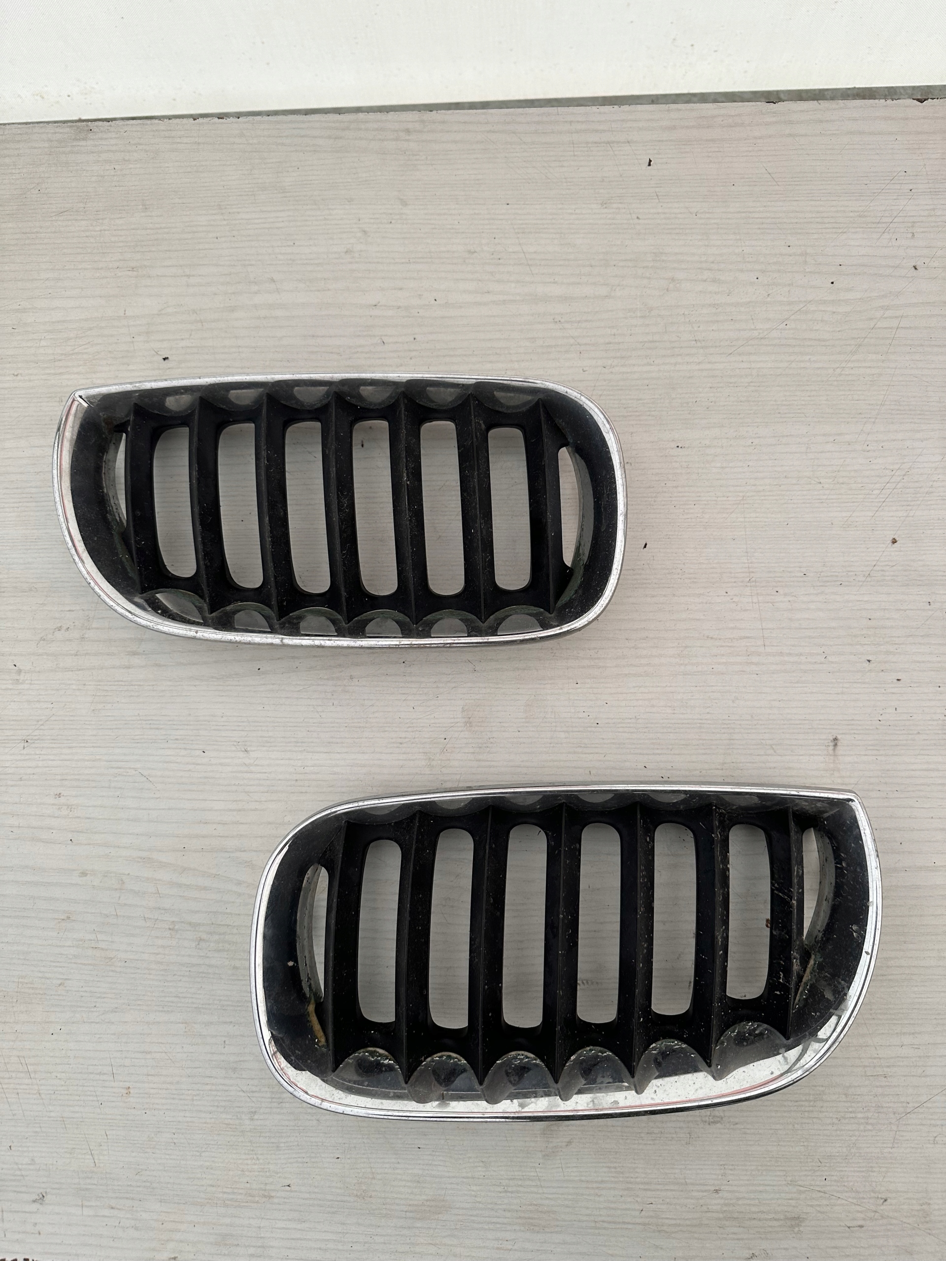 BMW X3 E83 Grille KRATKI Grille calandre 3402909 3402910 Original