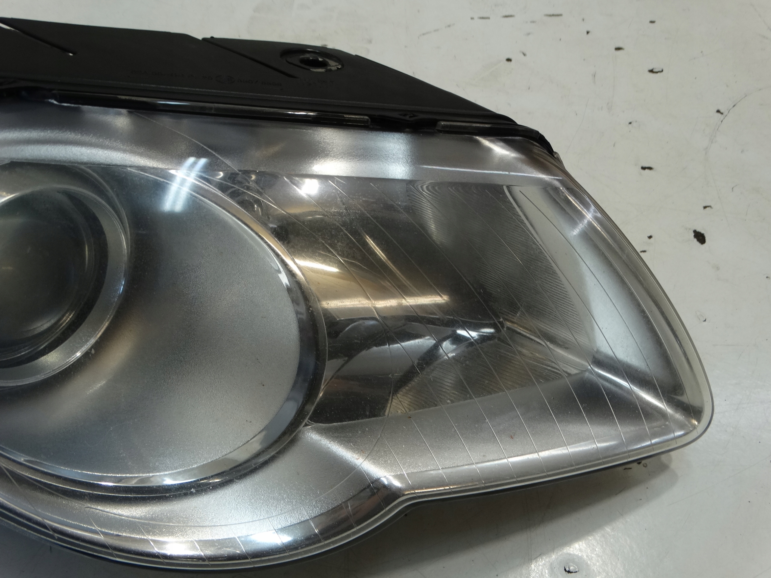 REFLEKTOR light right front VW PASSAT B6 3C0941006AB