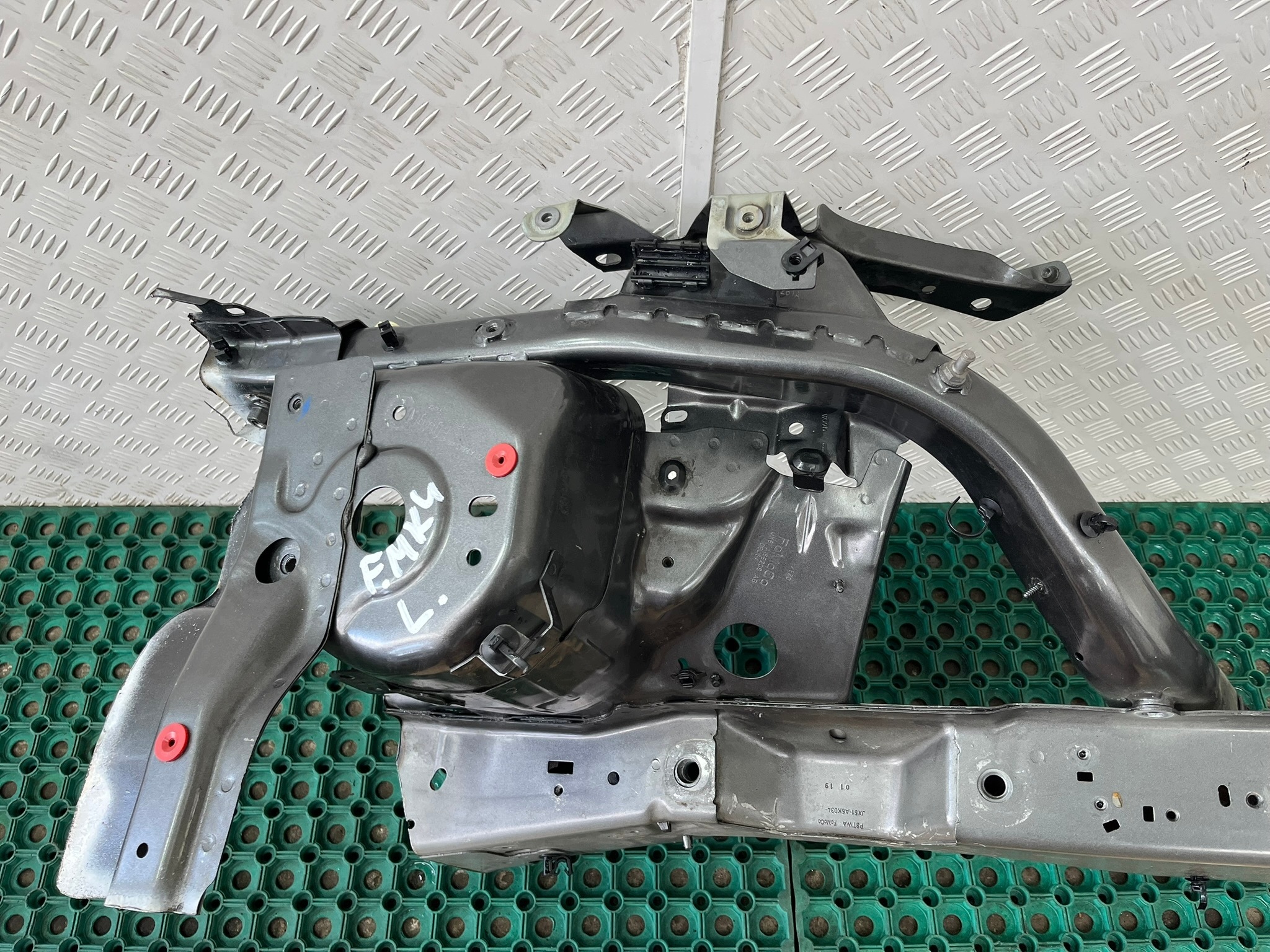 FORD FOCUS MK4 18-22 quarter left FARTUCH placement NOSEK front OE