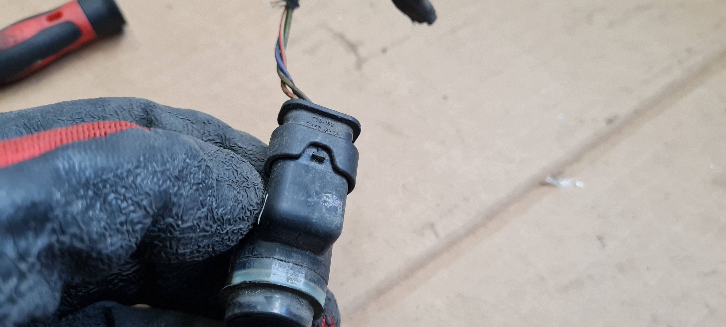 A7 4G S7 Sensor PDC Connector Contact 1S0919275A A4 B8 A5 8T A6 C7 4G