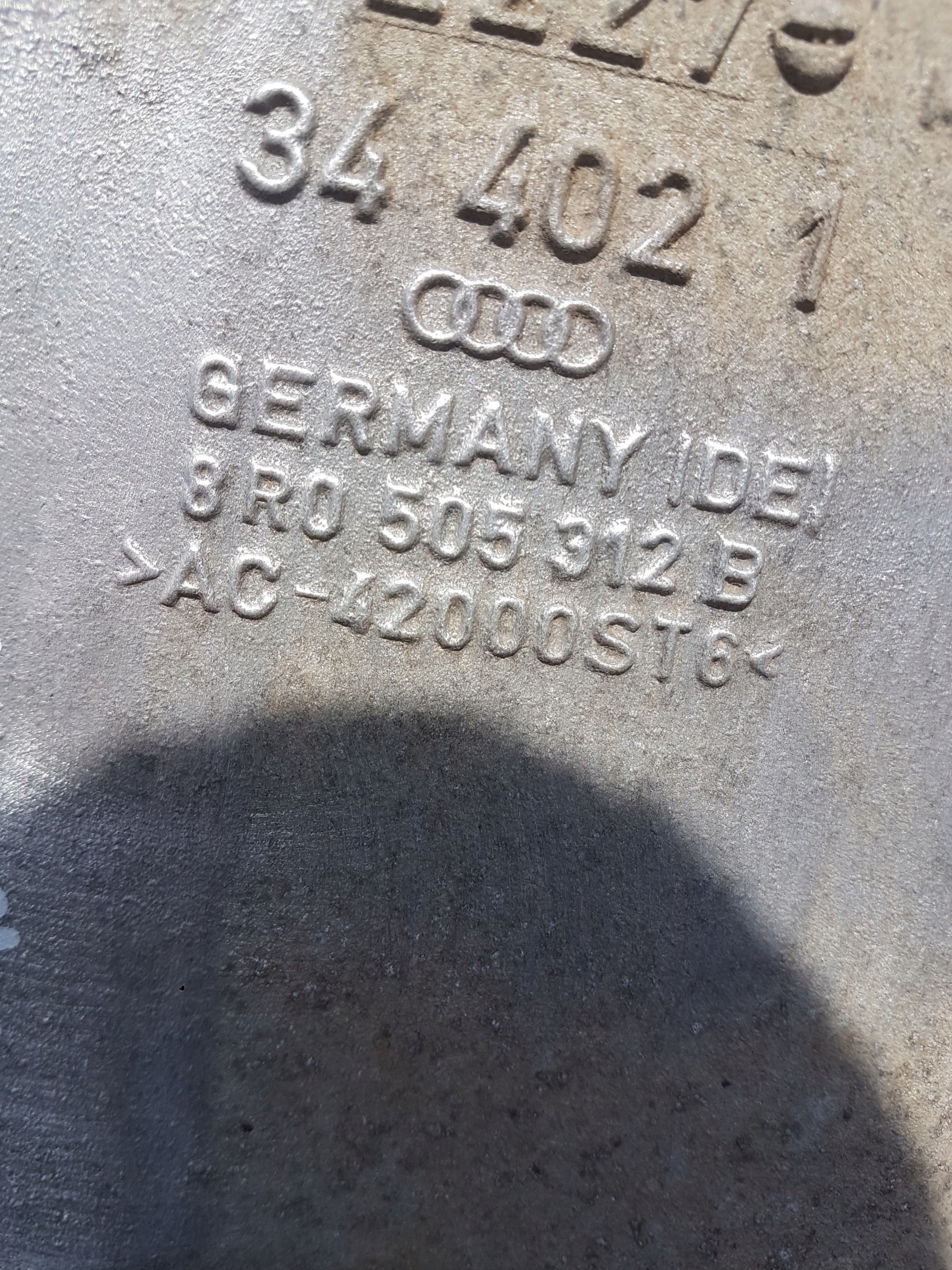 swing right rear part AUDI A6 C7 A7 Q5 8R0505312B