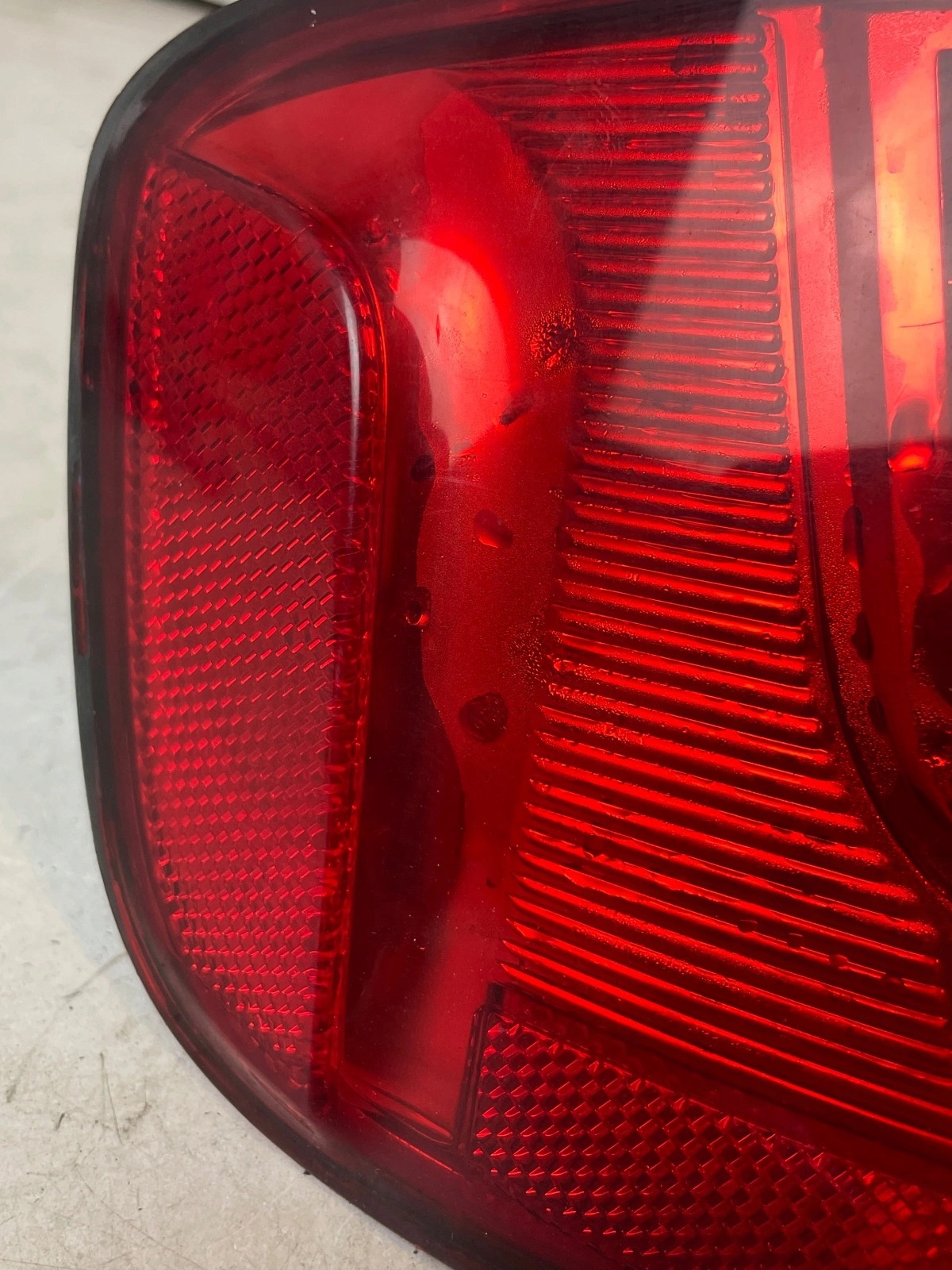 light rear part rear left w fender Audi A4 B8 sedan