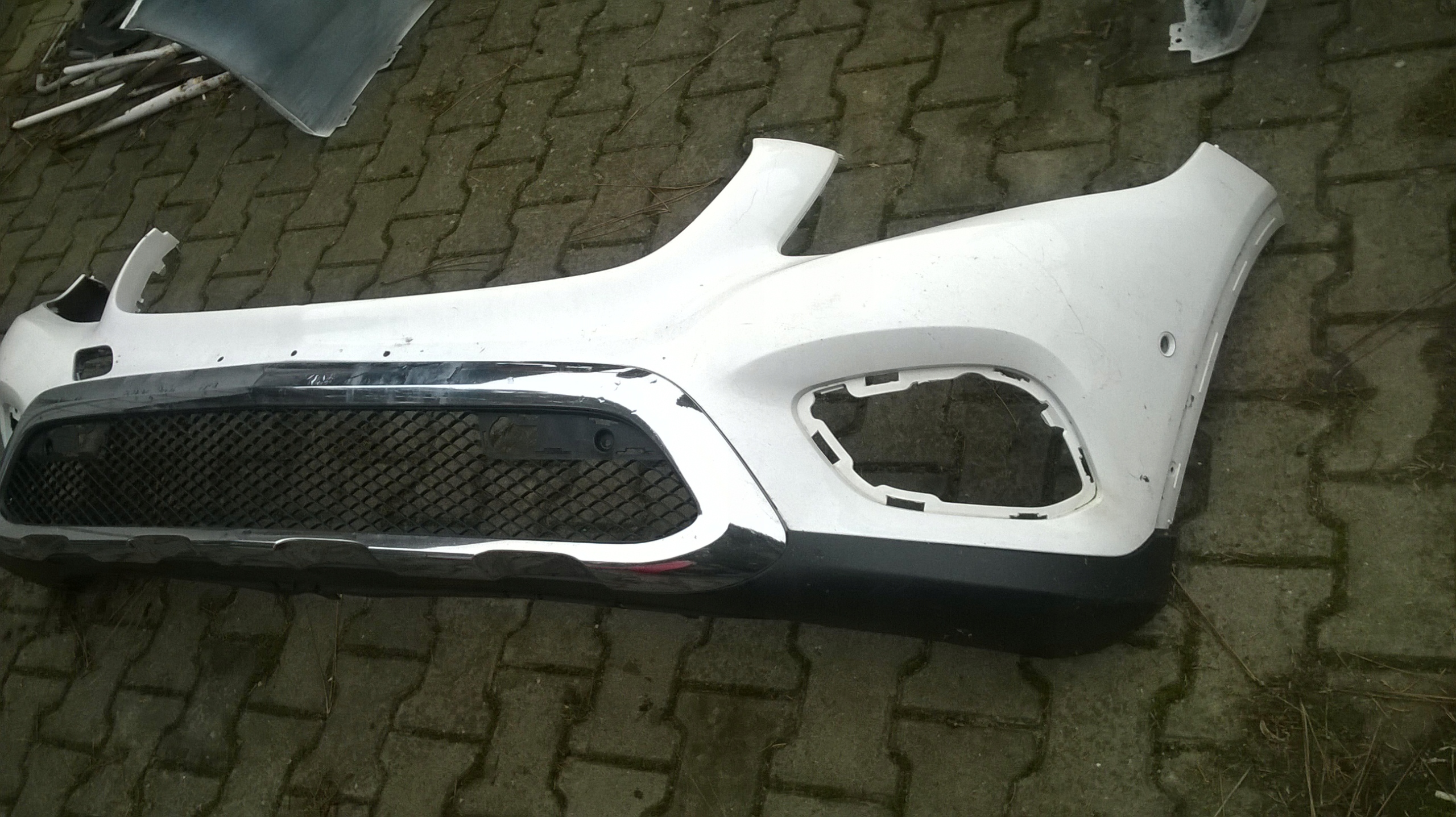 ZDERZAK MERCEDES GLC W-253 z chromem A2538856201