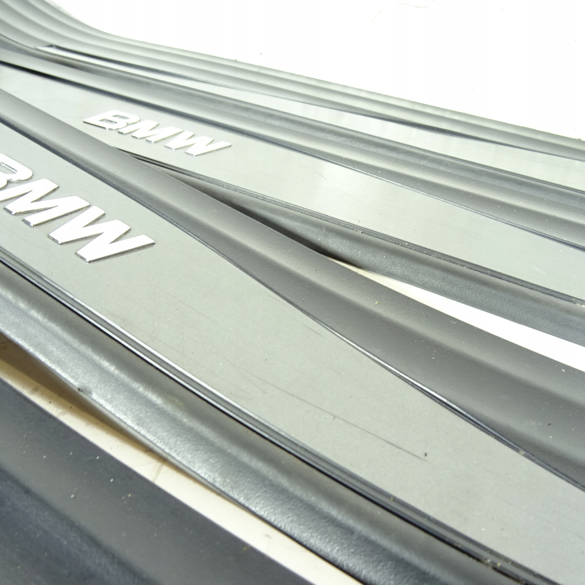BMW 5 E60 mouldings threshold 7034304