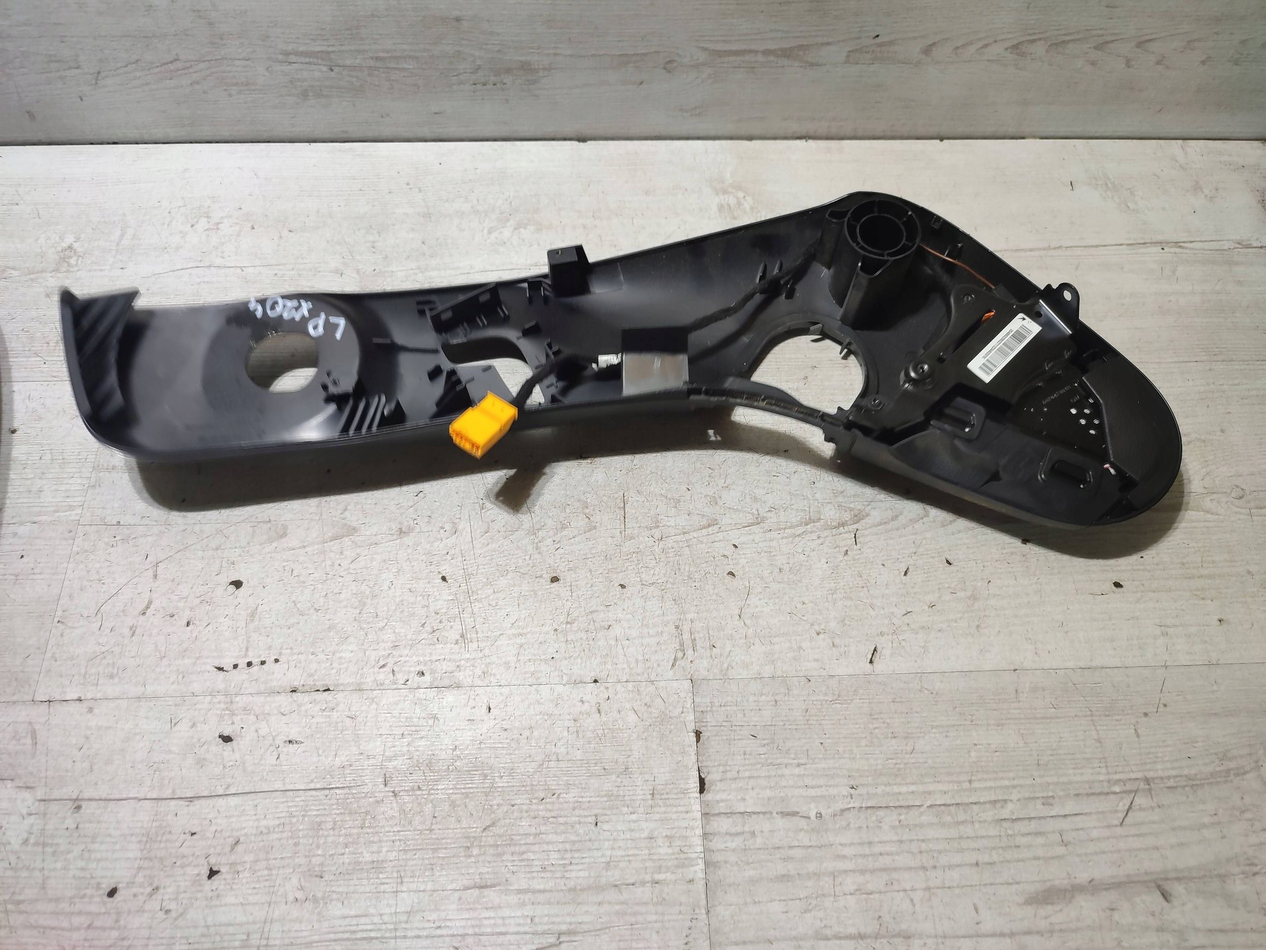 Mercedes-Benz GLK (X204) 2013 front side left side seat