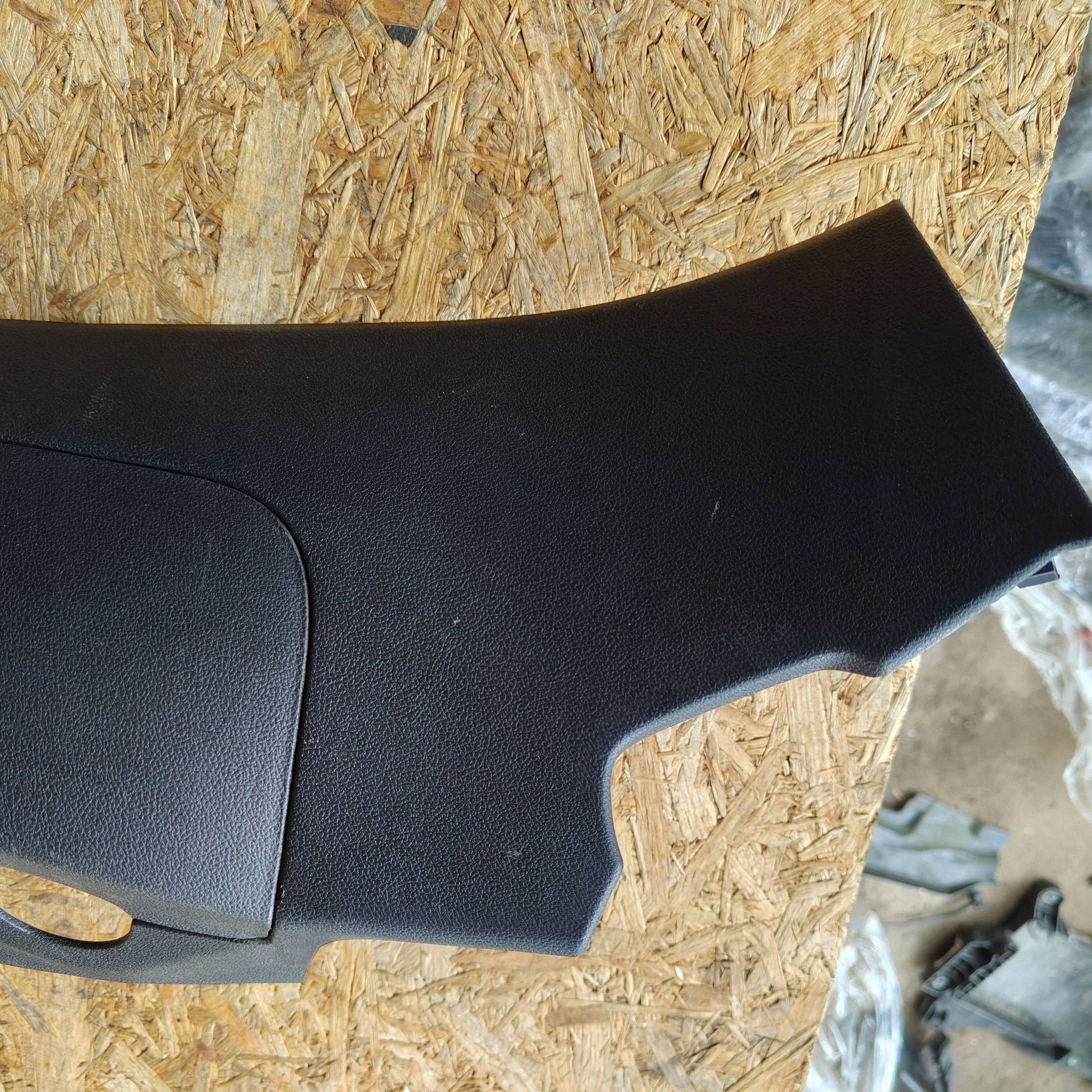 Renault Megane IV cover slupka C left side 769188534R