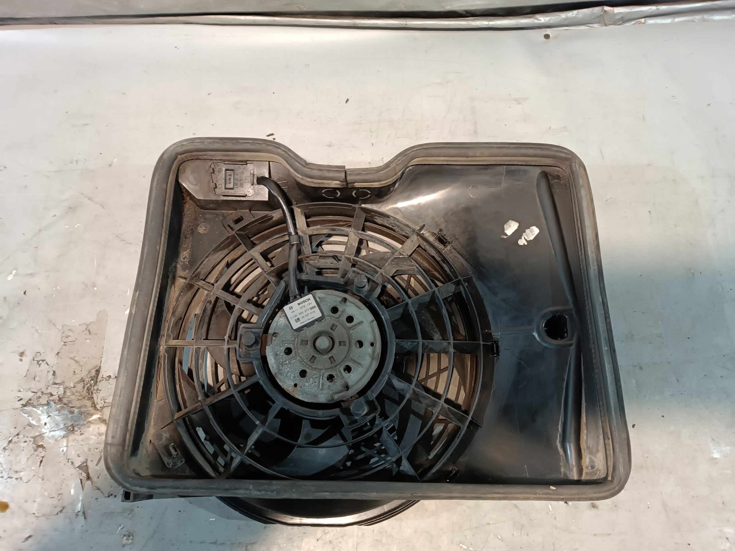 ventilátor chladiče Opel OMEGA B OE 0130303867