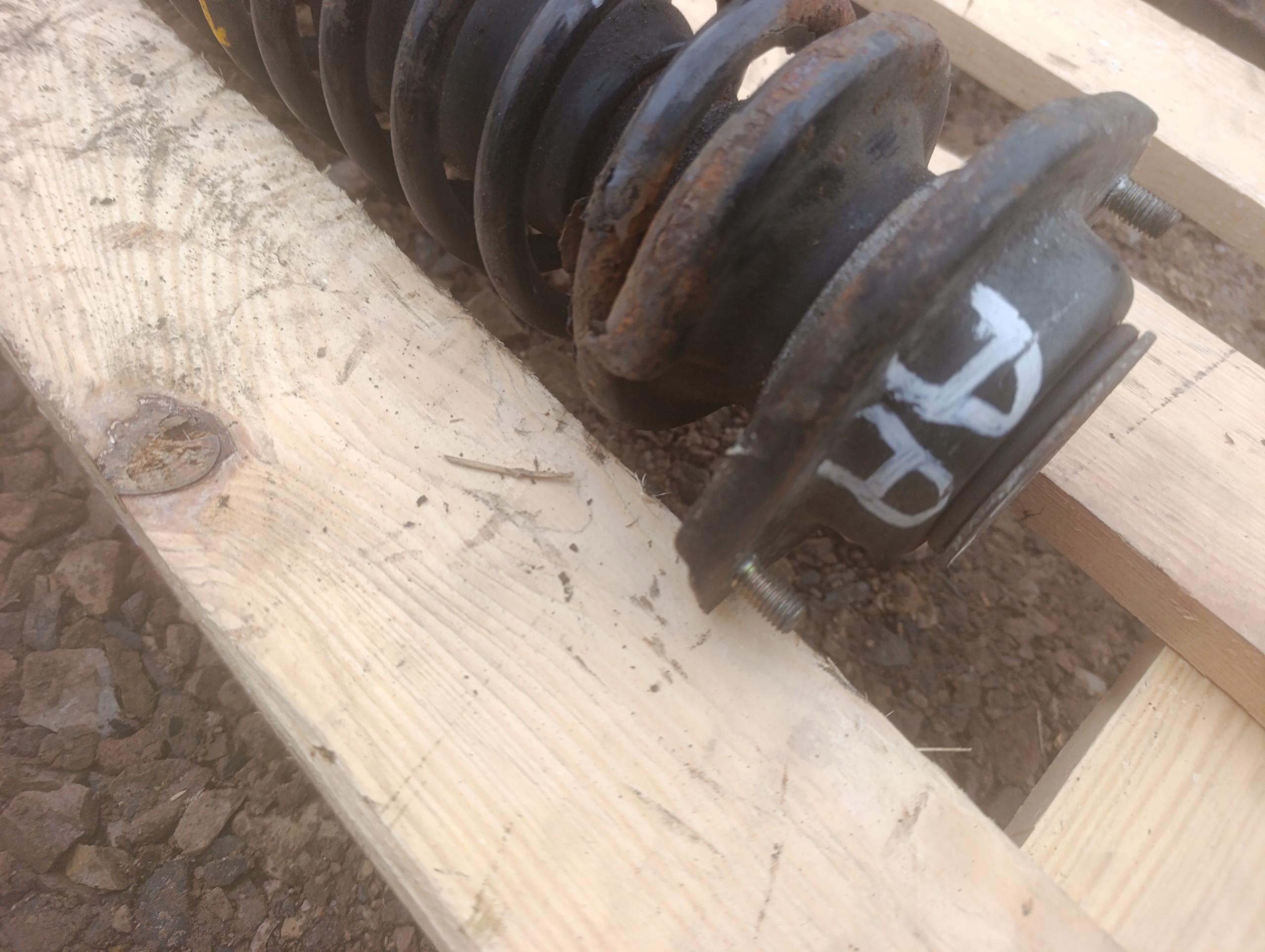 Macpherson shock absorber left front front Opel Agila A