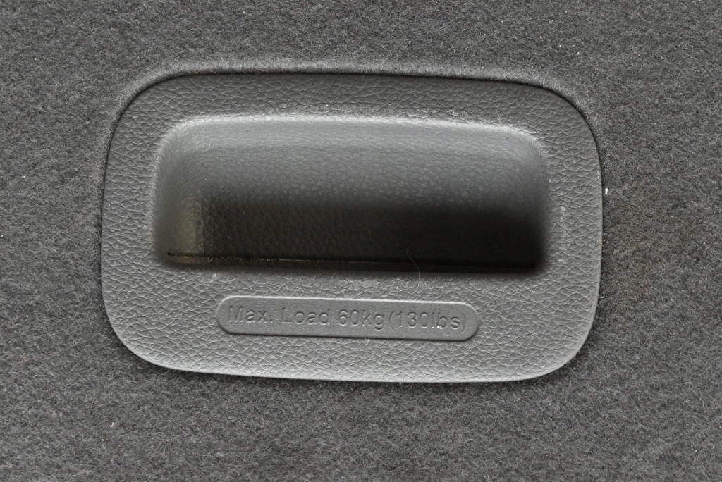 floor boot 85715-M5000SRX HYUNDAI NEXO 18