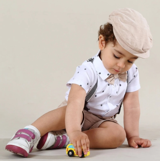 KOMPLET KOSZULA BODY SPODENKI MUCHA SZELKI CZAPKA Kod producenta KB8047Z1