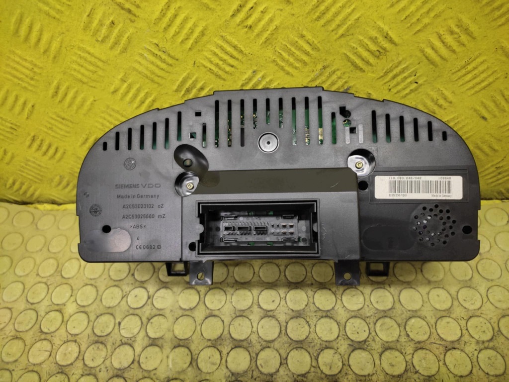 VW GOLF V dials 1K0920851H