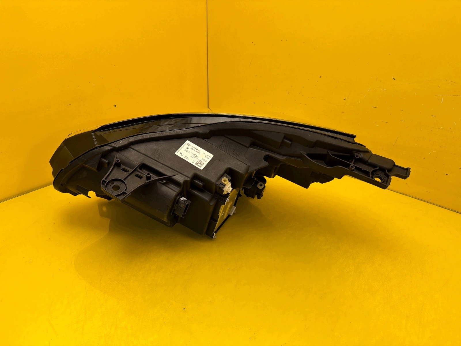 light right front Renault Captur II 2019- Full Led 260104095R
