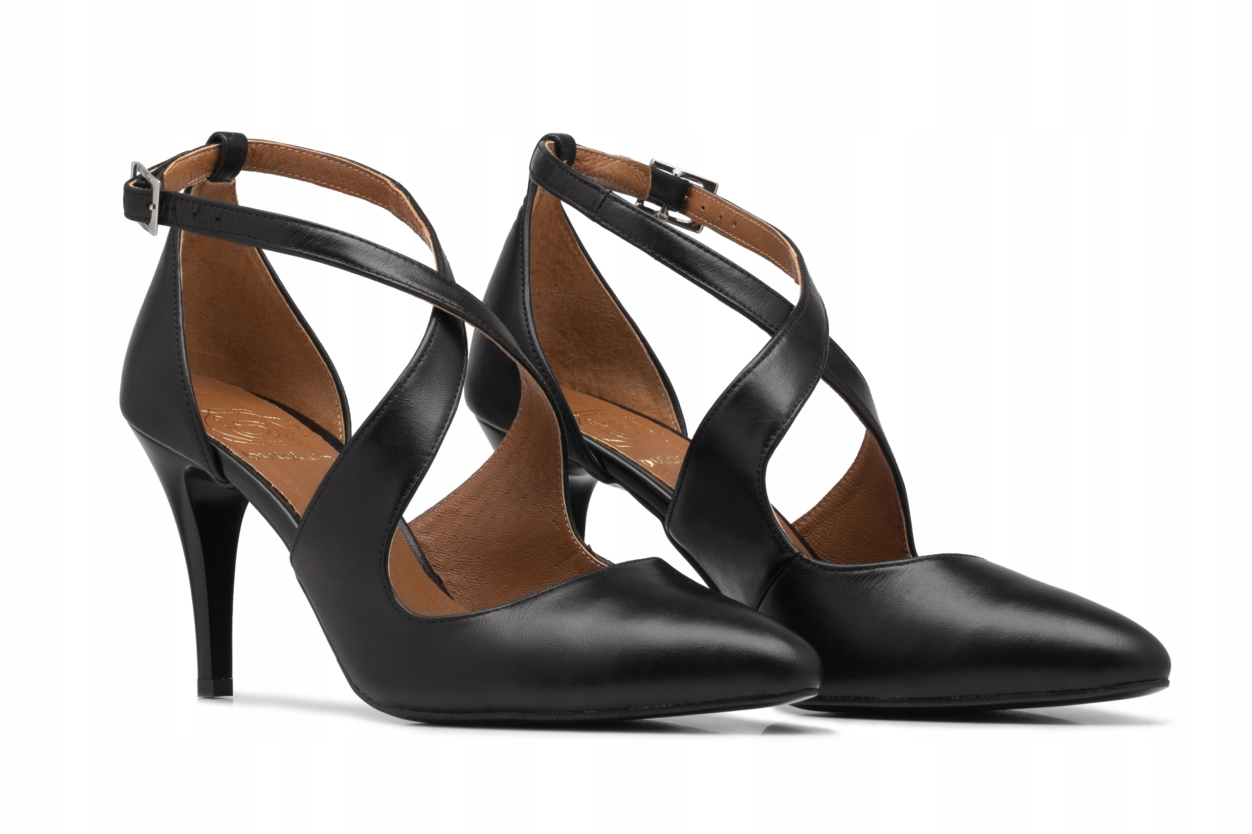 

Szpilki taneczne skóra czółenka czarne paskami 39