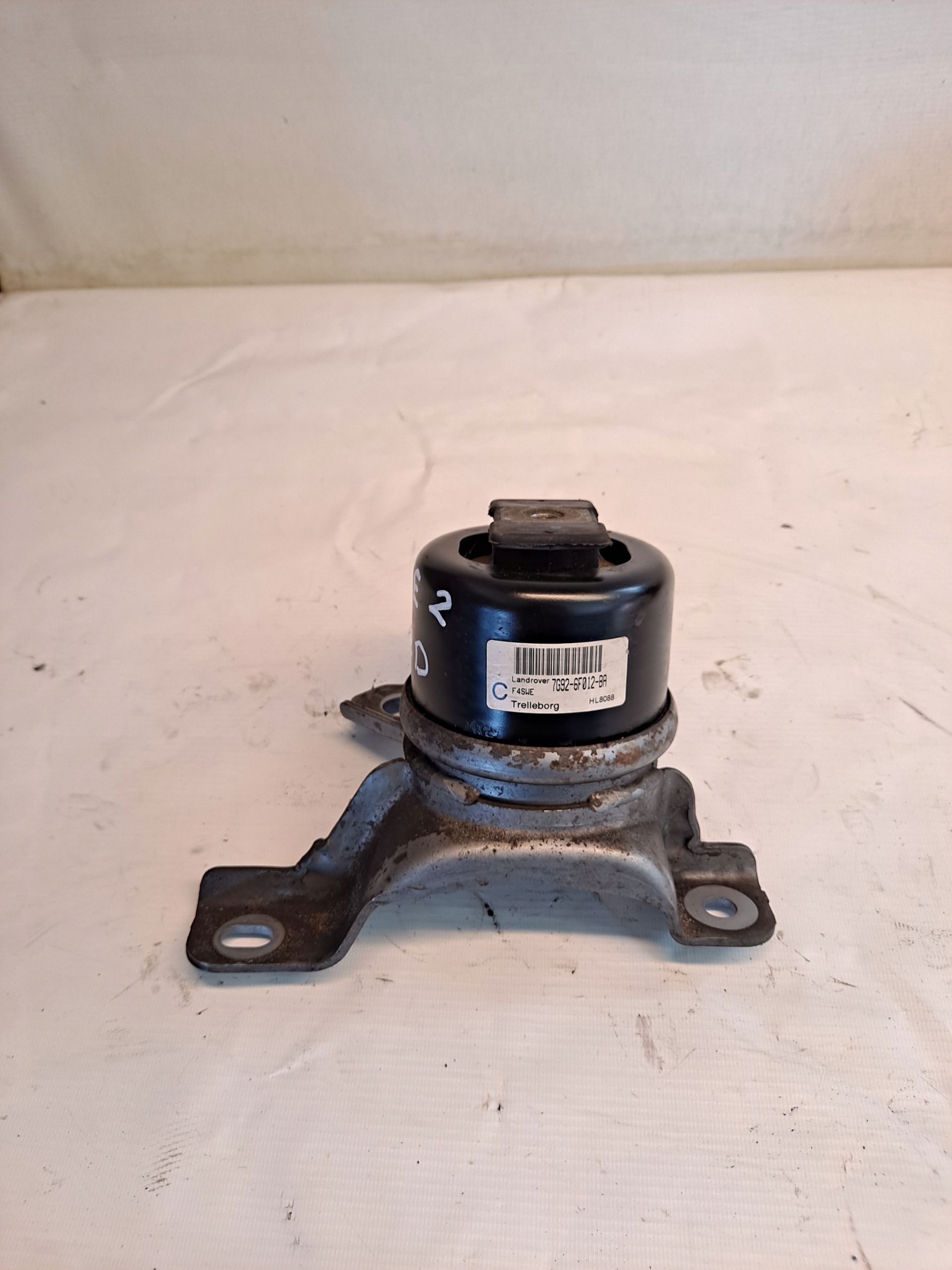 ŁAPA PODUSZKA SILNIKA FREELANDER II 7G92-6F012-BA