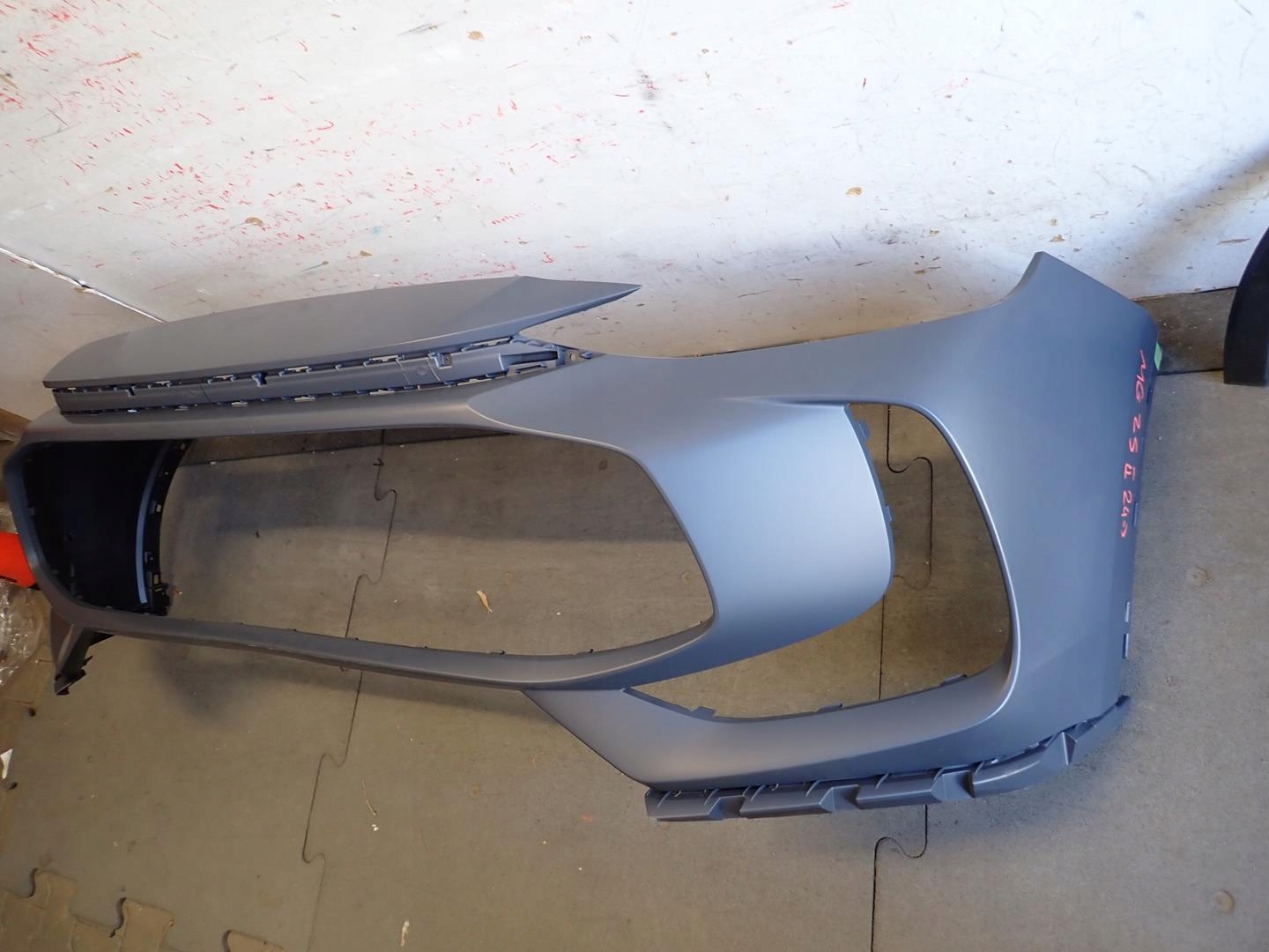 bumper front front MG ZS II 2024- new original 11406558