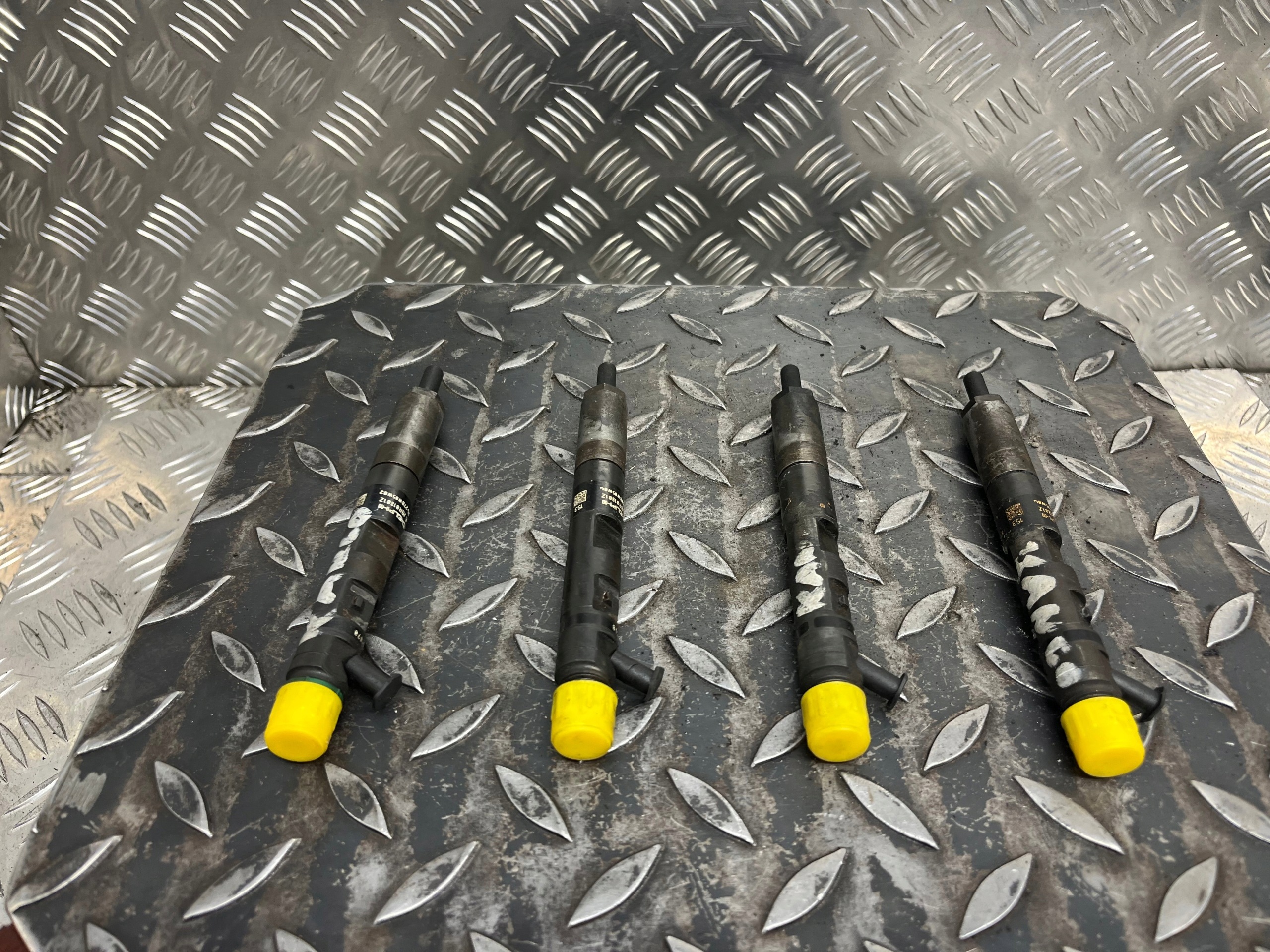 Einspritzdüse Einspritzdüse KOMPLET RENAULT KANGOO 1 EJBR01801Z