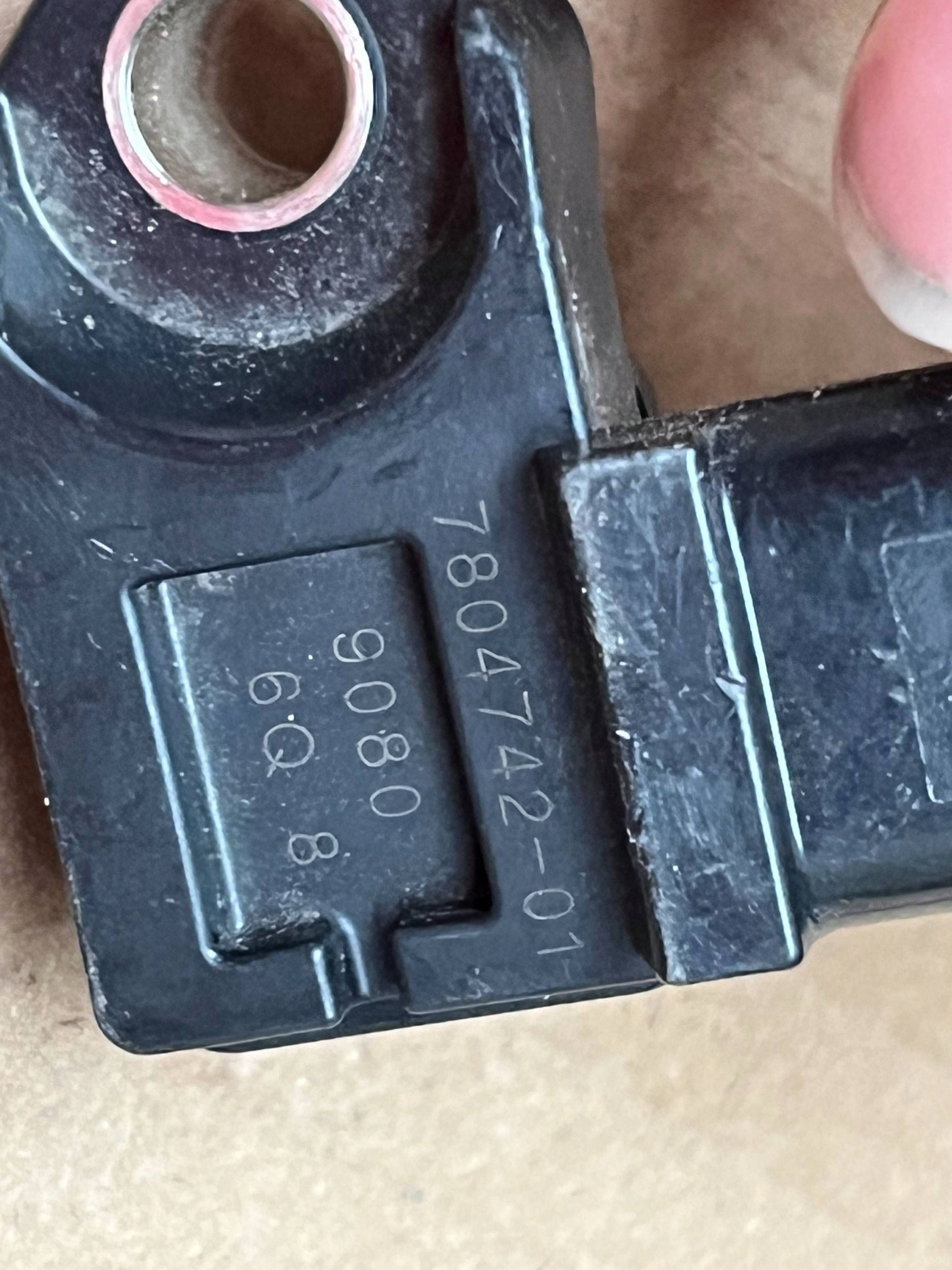 2010 BMW 1 E81 E87 shaft position sensor 780474201 !J
