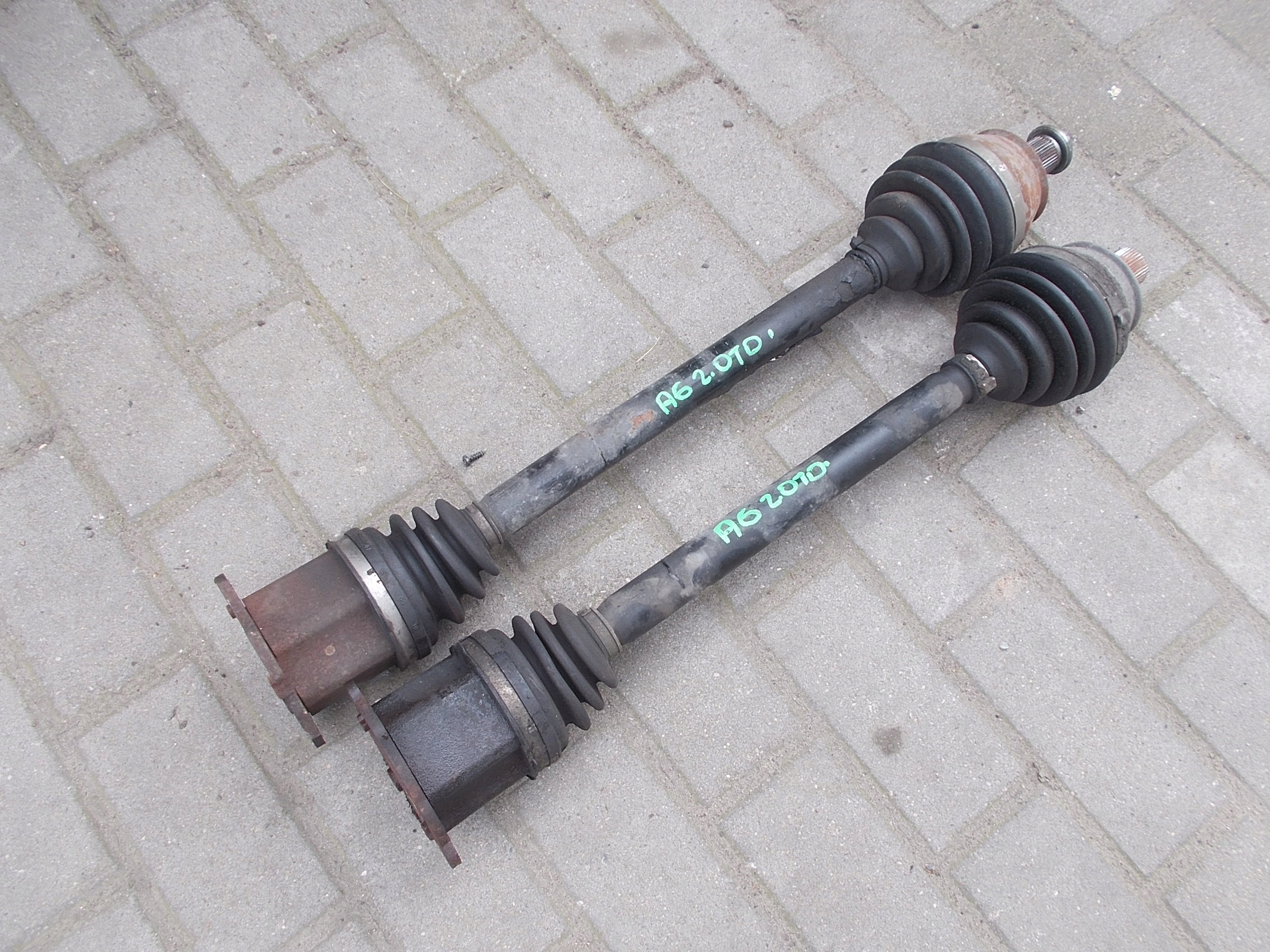 AUDI A6 C6 PÓŁOŚ LEWA PRAWA 2.0 TDI MANUAL KOMPLET