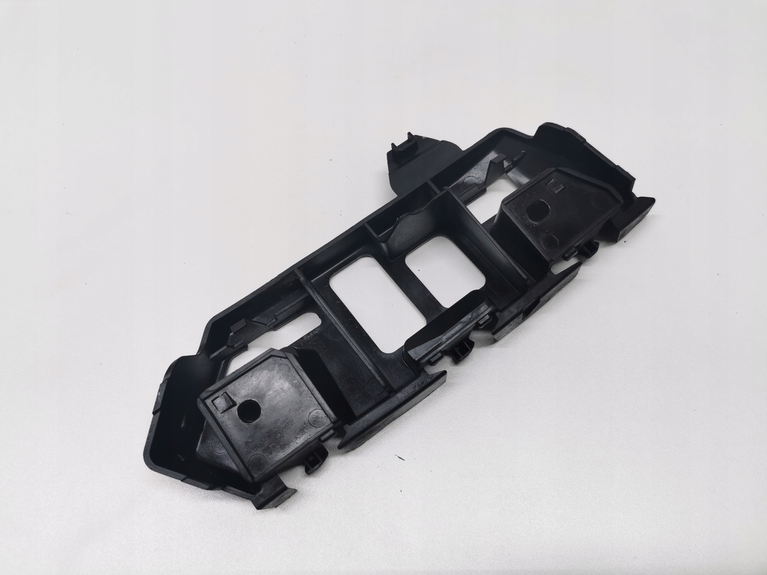 bumper bracket right rear part PORSCHE CAYENNE II 7P5807484