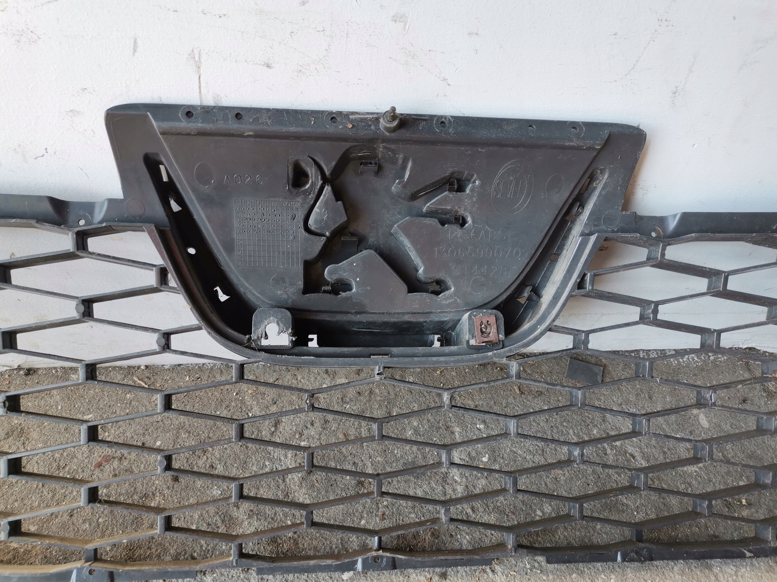 Grille PEUGEOT BOXTER II 1306599070