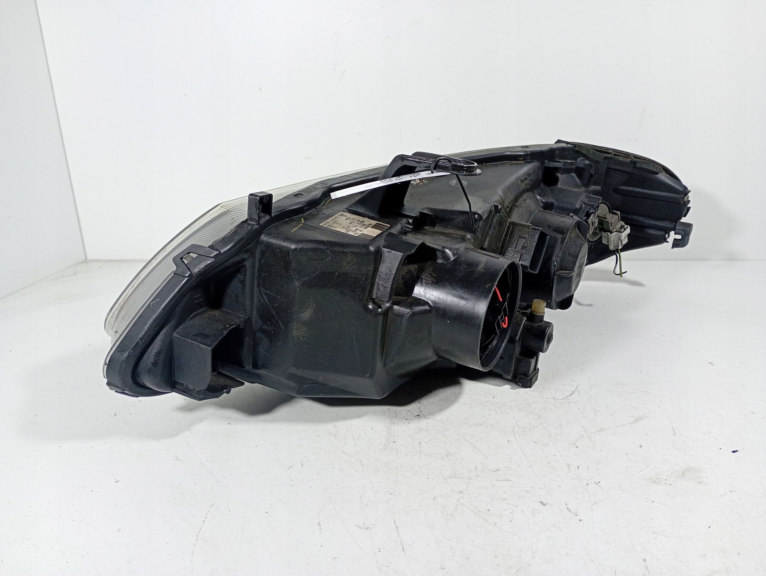 Nissan Almera N16 00-06 REFLEKTOR right front front