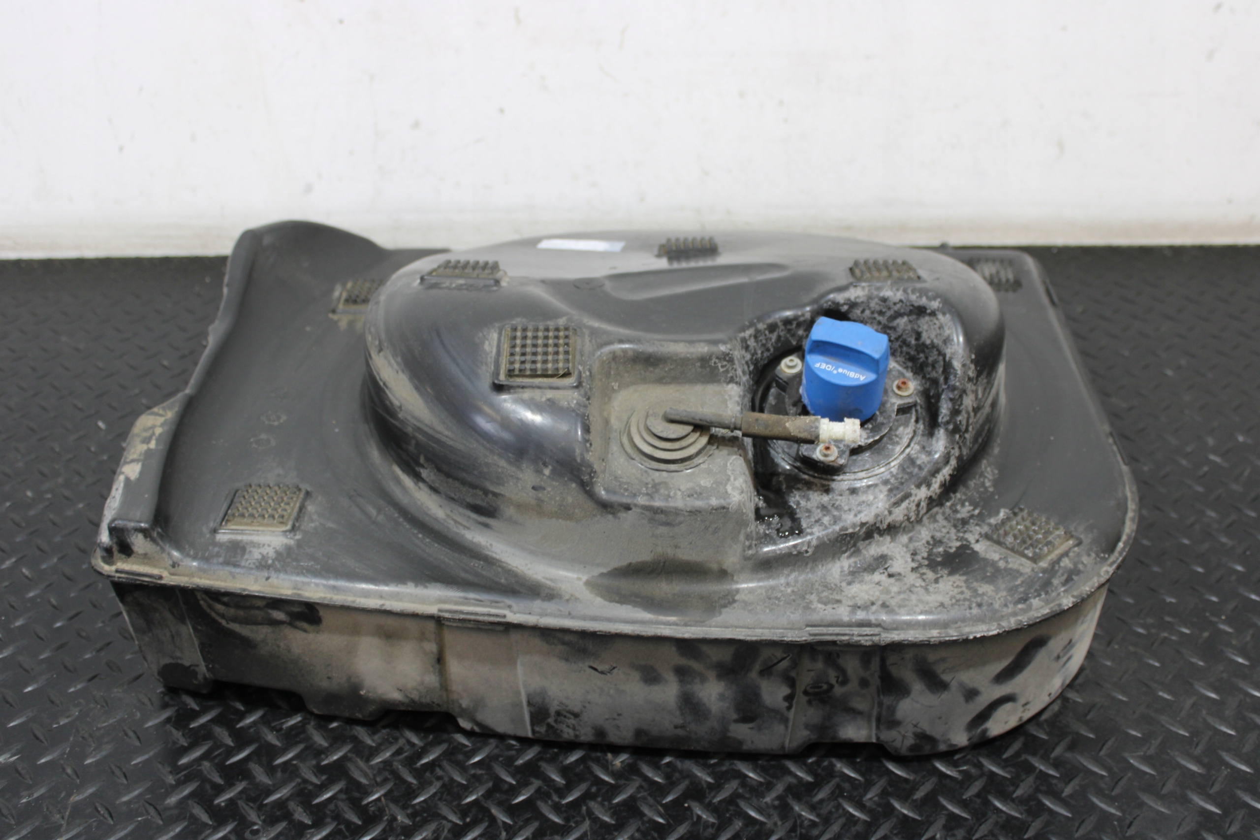serbatoio ADBLUE Pompa MASERATI LEVANTE M161 670031280