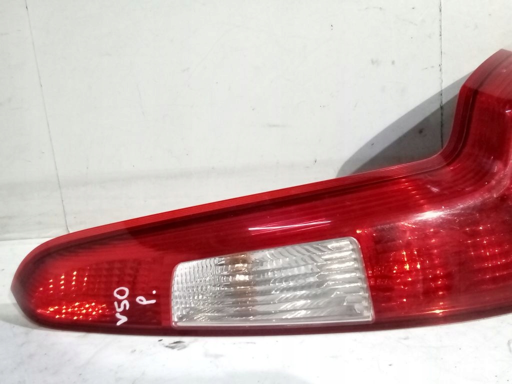 Volvo V50 light right rear part rear