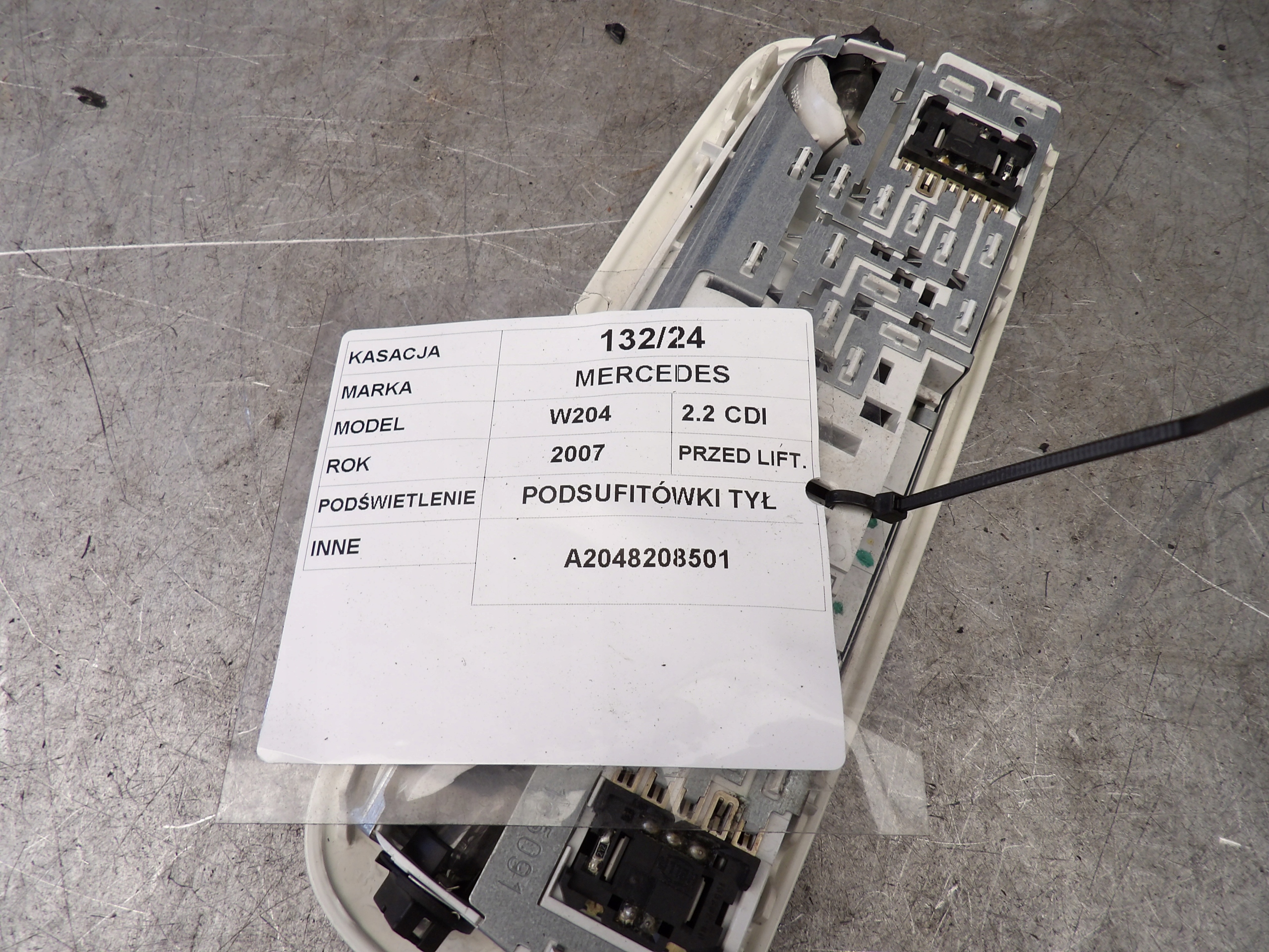 Mercedes W204 éclairage de toit arrière A2048208501