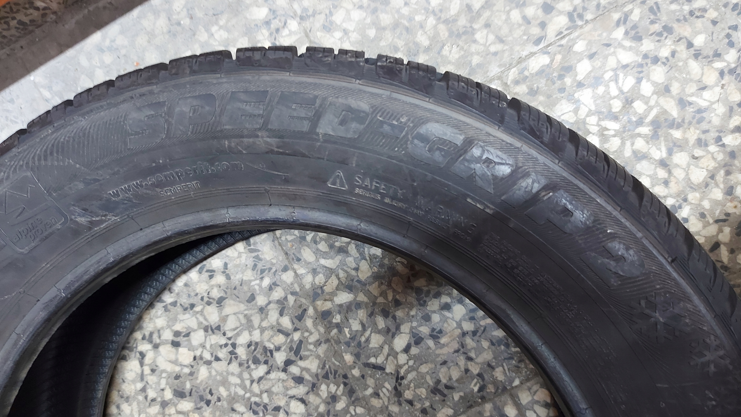 SEMPERIT SPEED-GRIP 2 205/55R16 gomma ZIMOWA 8,5mm