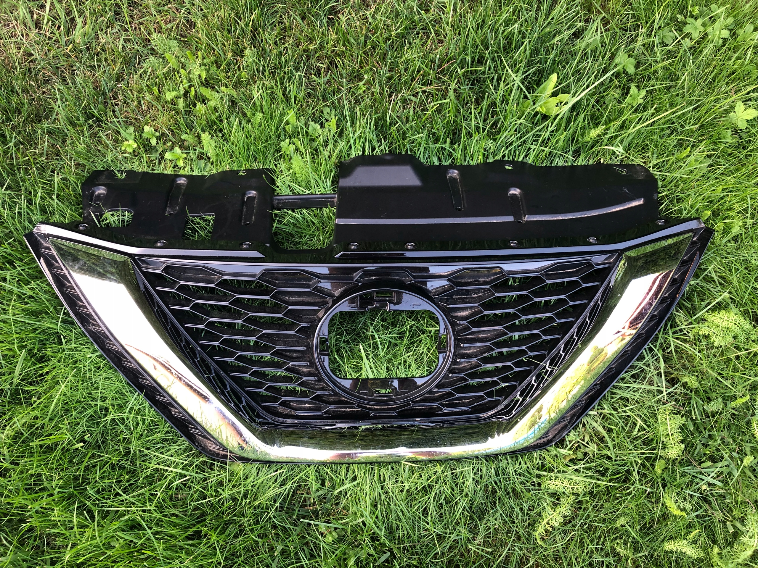 62310HV3 - Qashqai Lift II J11 гриль манекен камера 62310-HV3