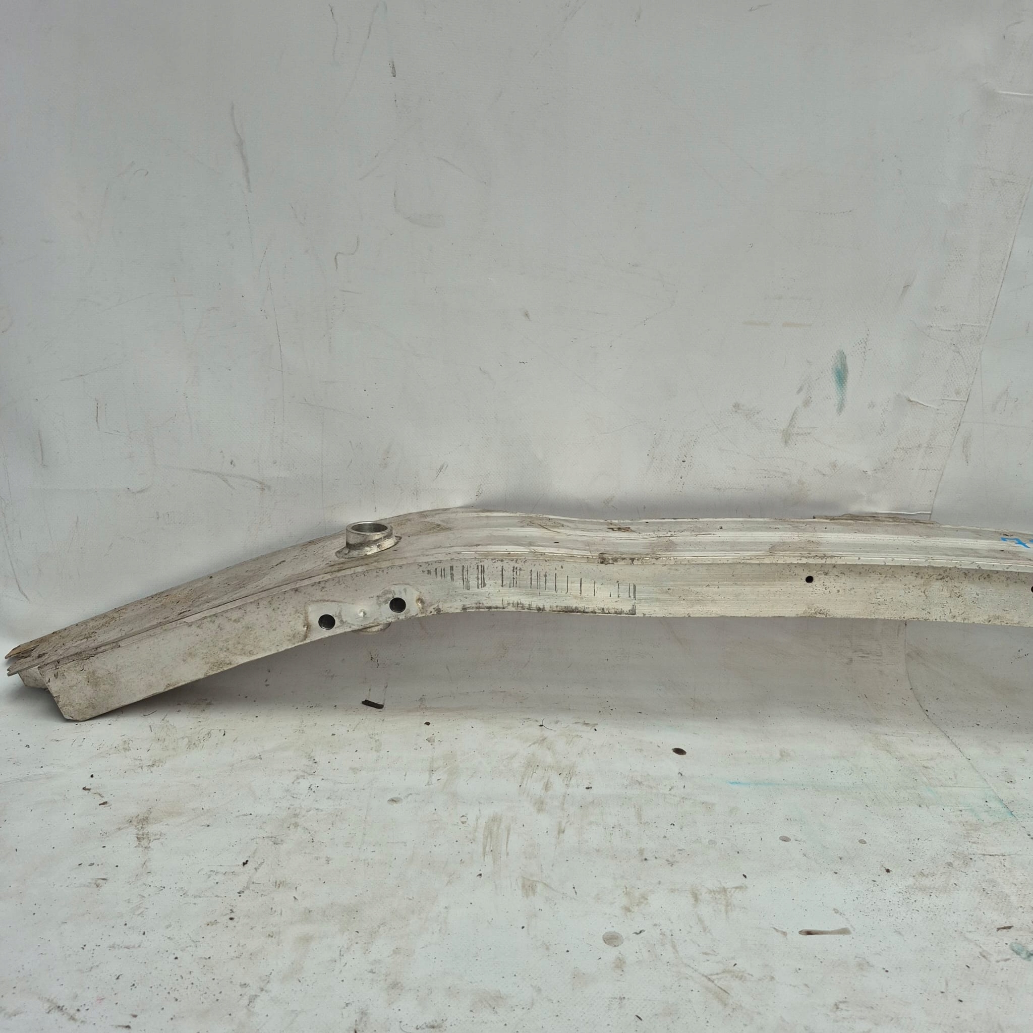 BMW 3 F30 F31 11-18 bumper support front front