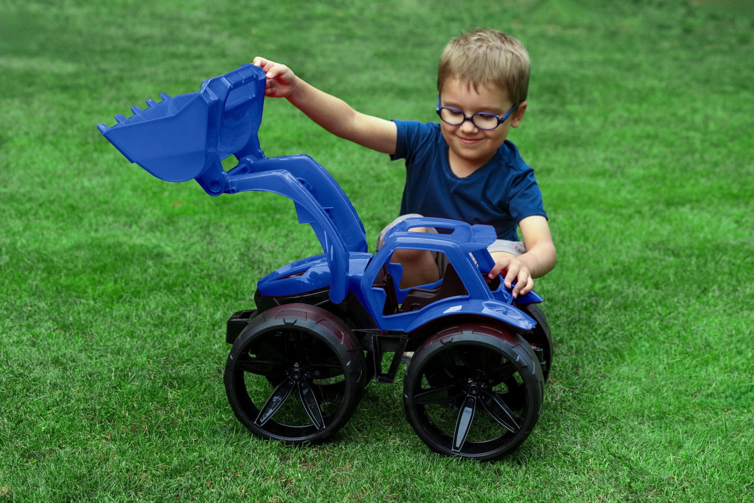 Granatowy Gigant Maximus Spychacz WADER Duży samochód na PREZENT Minimalny wiek dziecka 1