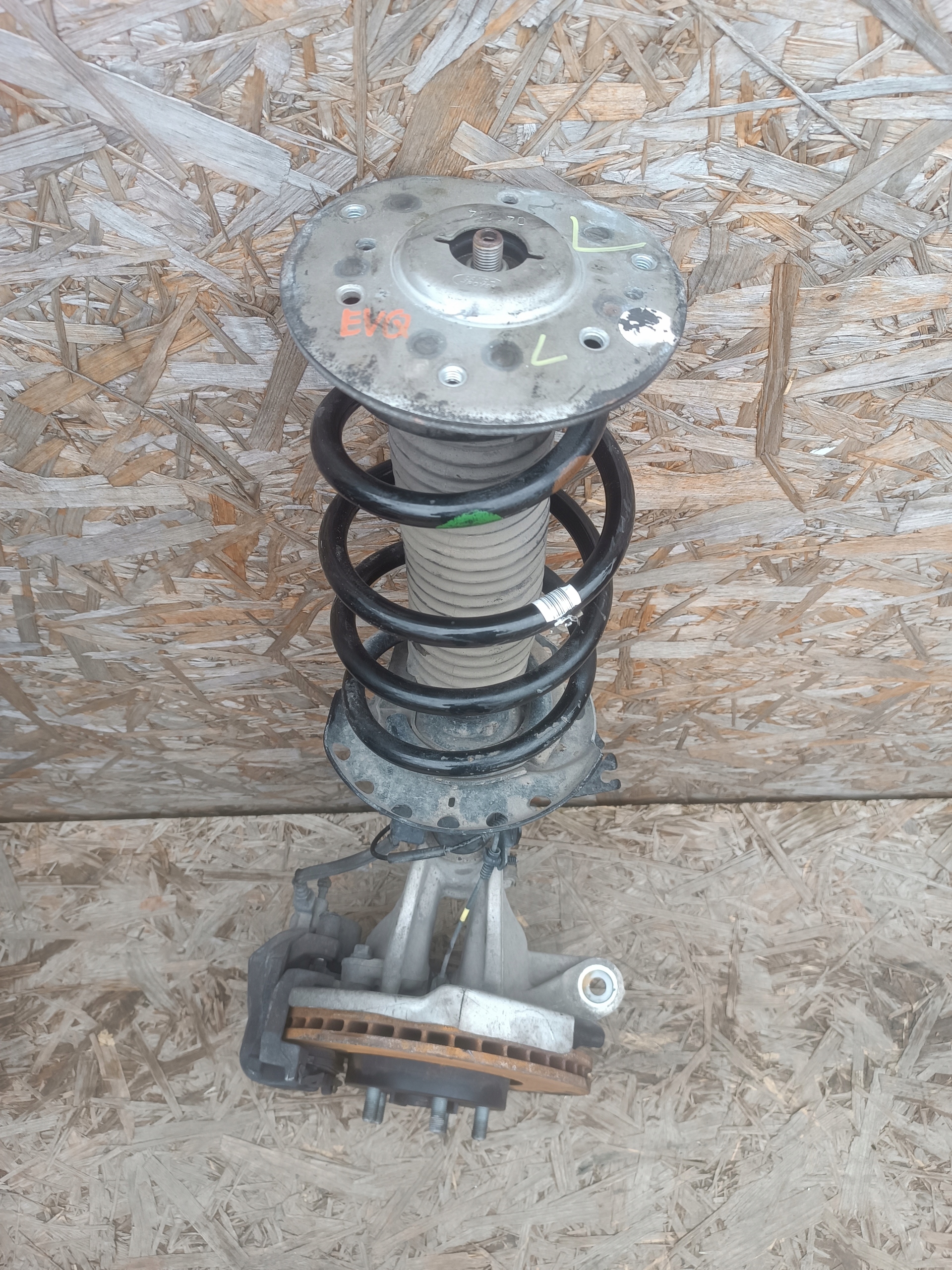 RANGE ROVER EVOQUE L538 McPherson swing front left BJ32-18K001-AD