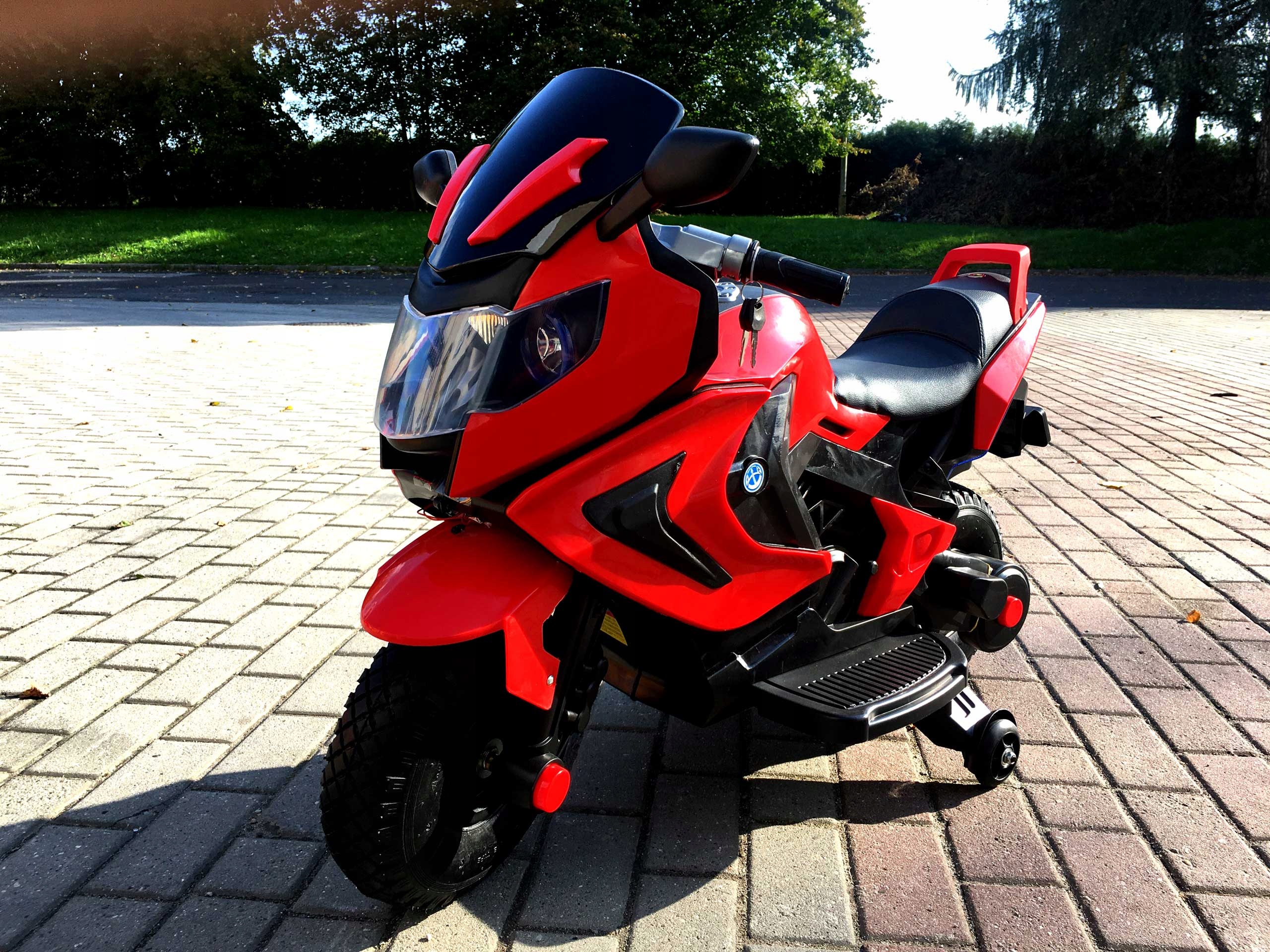 MOTOR NA AKUMULATOR POMPOWANE KOŁA SKÓRA 2 SILNIKI Szerokość pojazdu 48 cm