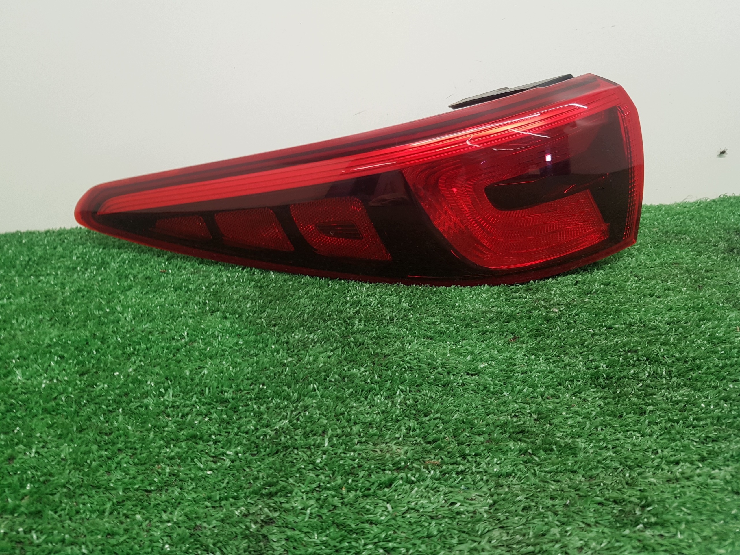 light left rear KIA SPORTAGE 4 2016 92401-F10