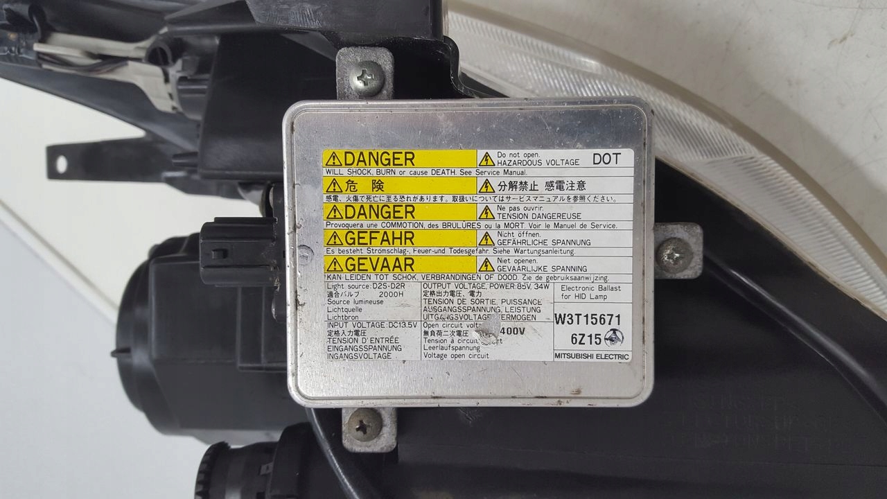 light front front right xenon Mazda 5 V 2,0