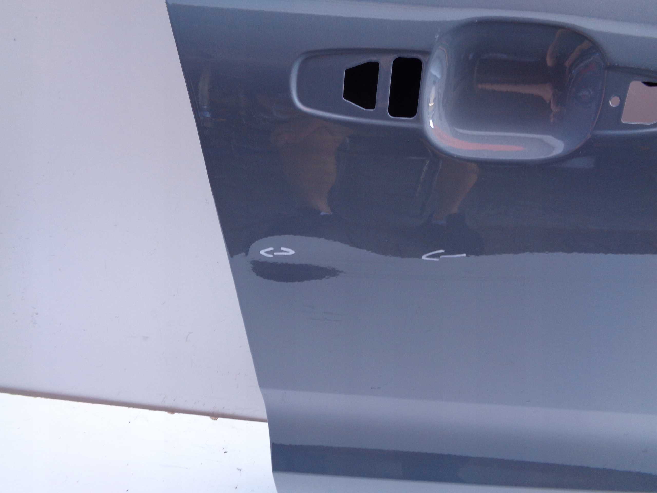 DRZWI PRAWE PRZEDNIE VOLVO XC60 II 17- NR 47146 Producent części Volvo OE