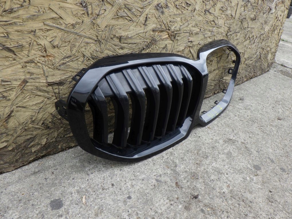 BMW 1 F40 707689516 Grille