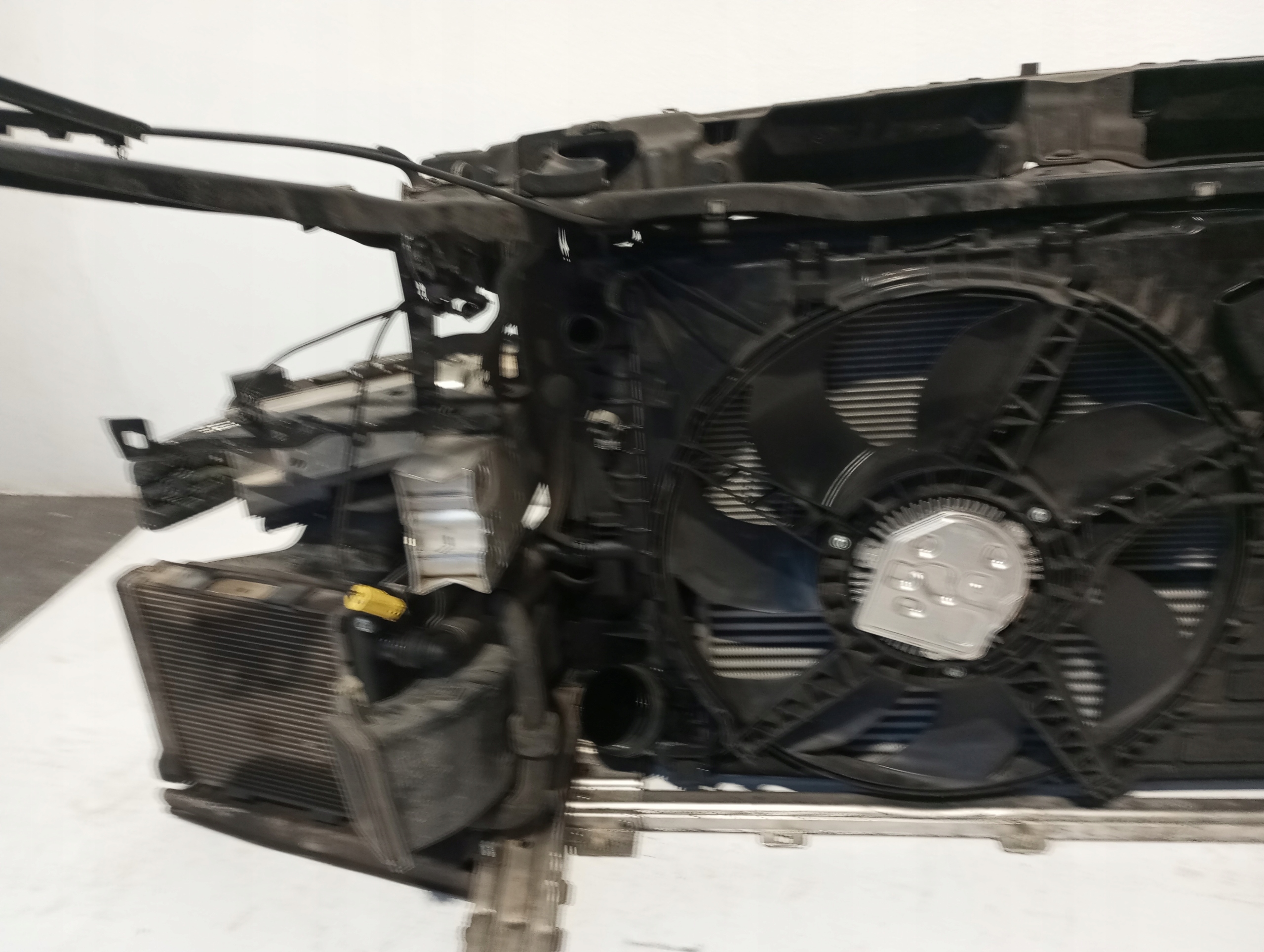 support panel for radiators radiator radiator BMW 1 F40 2,0I AUTO 3,5iM