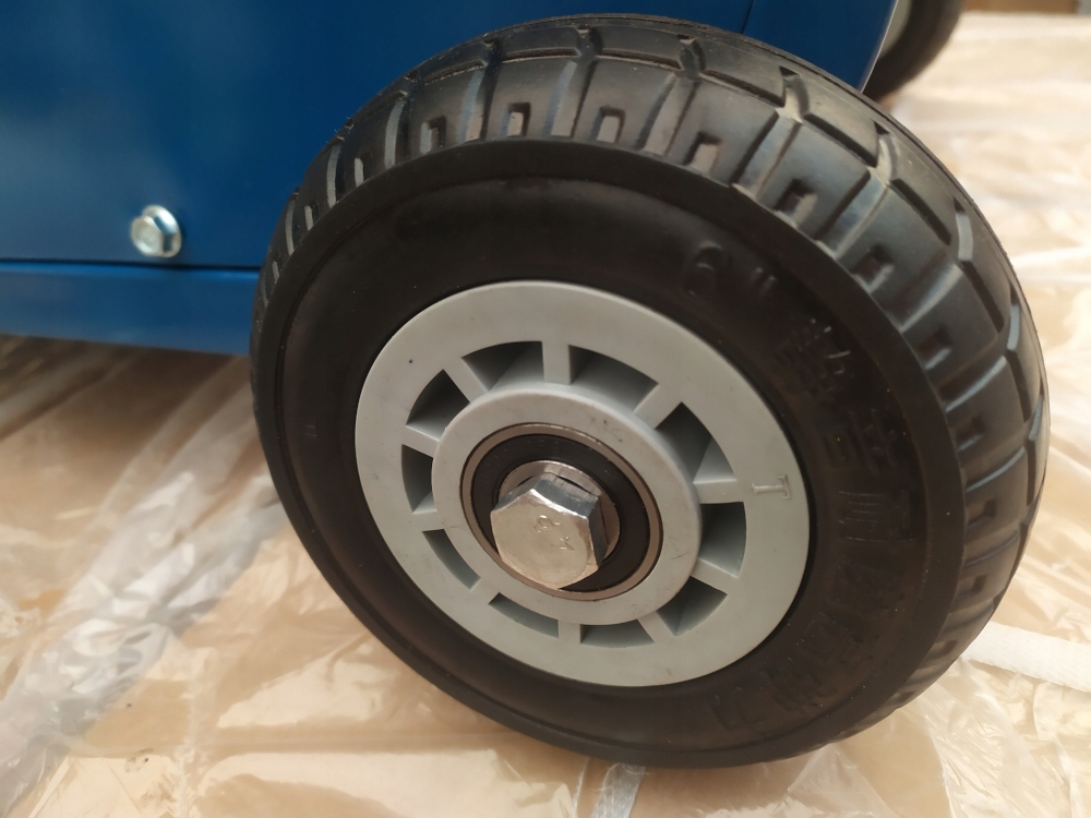 ГЕНЕРАТОР N-HOLLAND 230V / 380V PS9000 Модель PS-9000