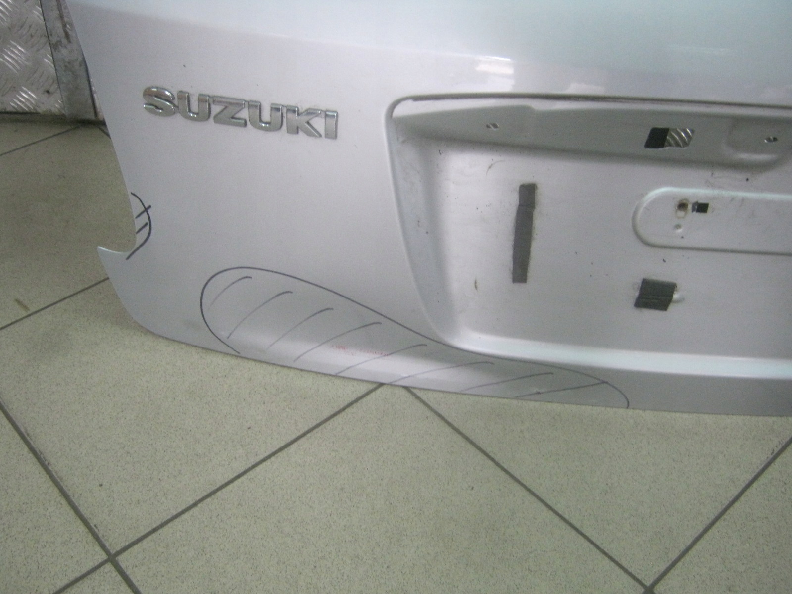 boot door rear Suzuki SX4