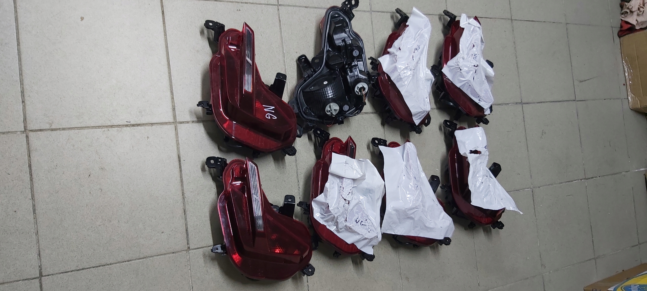 фонарь левый бампера задний 6pin Hyundai TUCSON 4 IV n-line 92405-N7400 новый