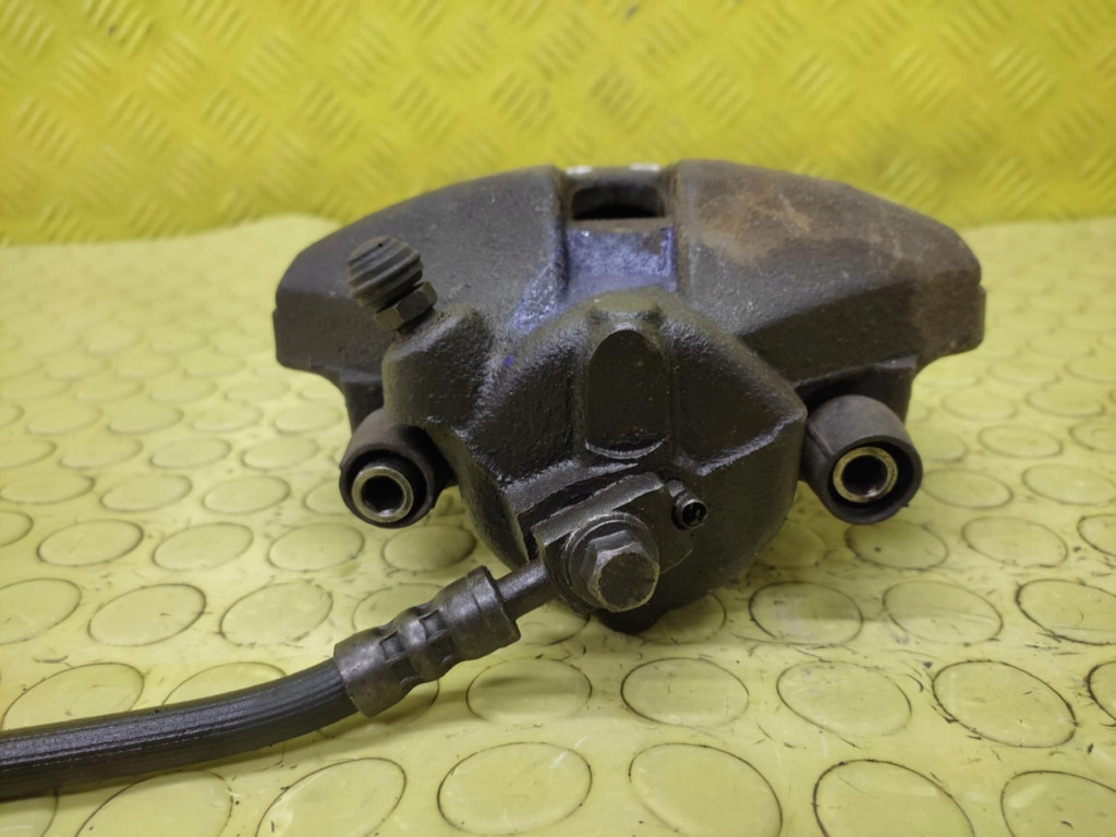 SKODA RAPID 1.6 TDI caliper brake left front