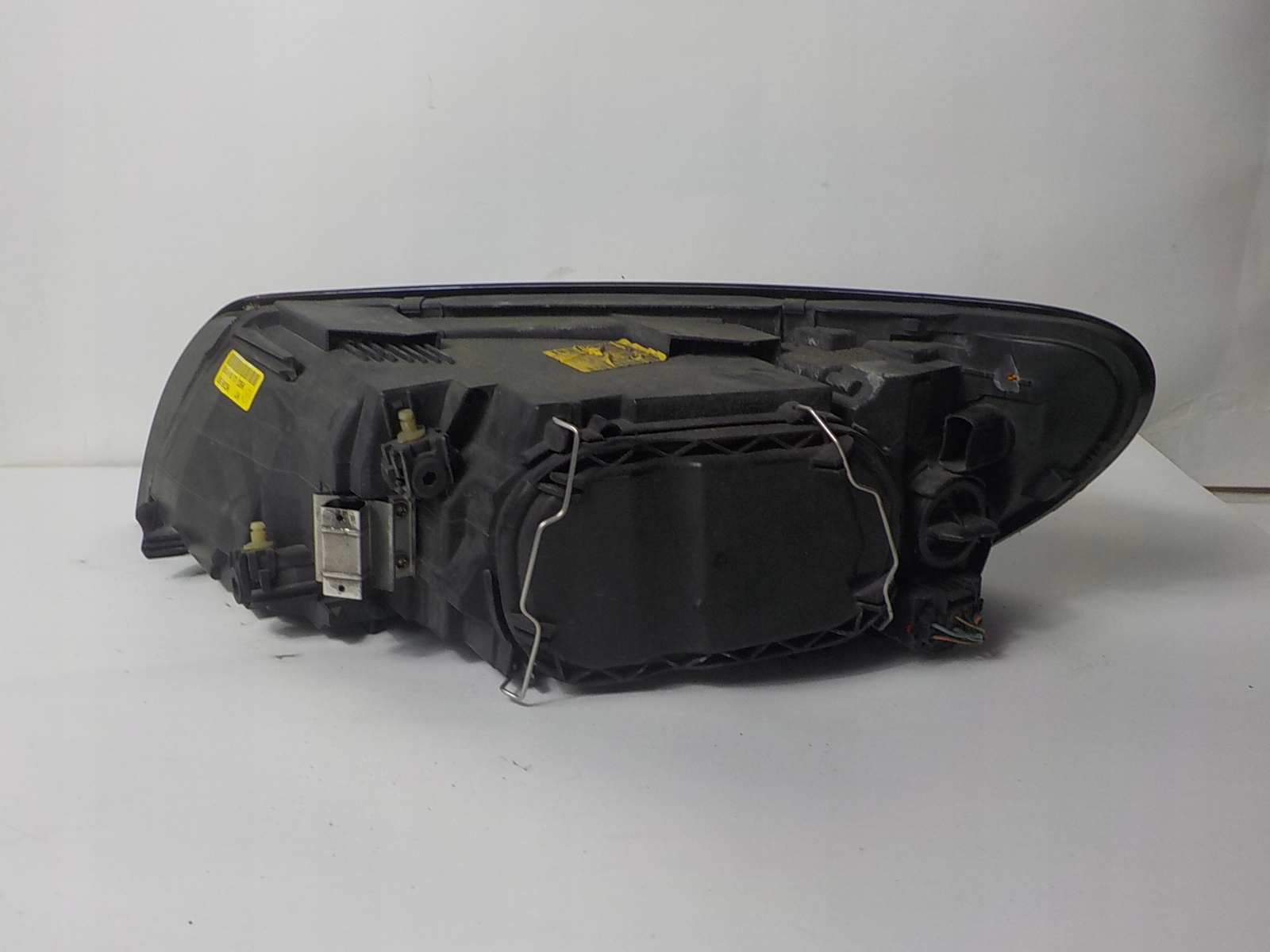 VOLVO C30 light right front front UK
