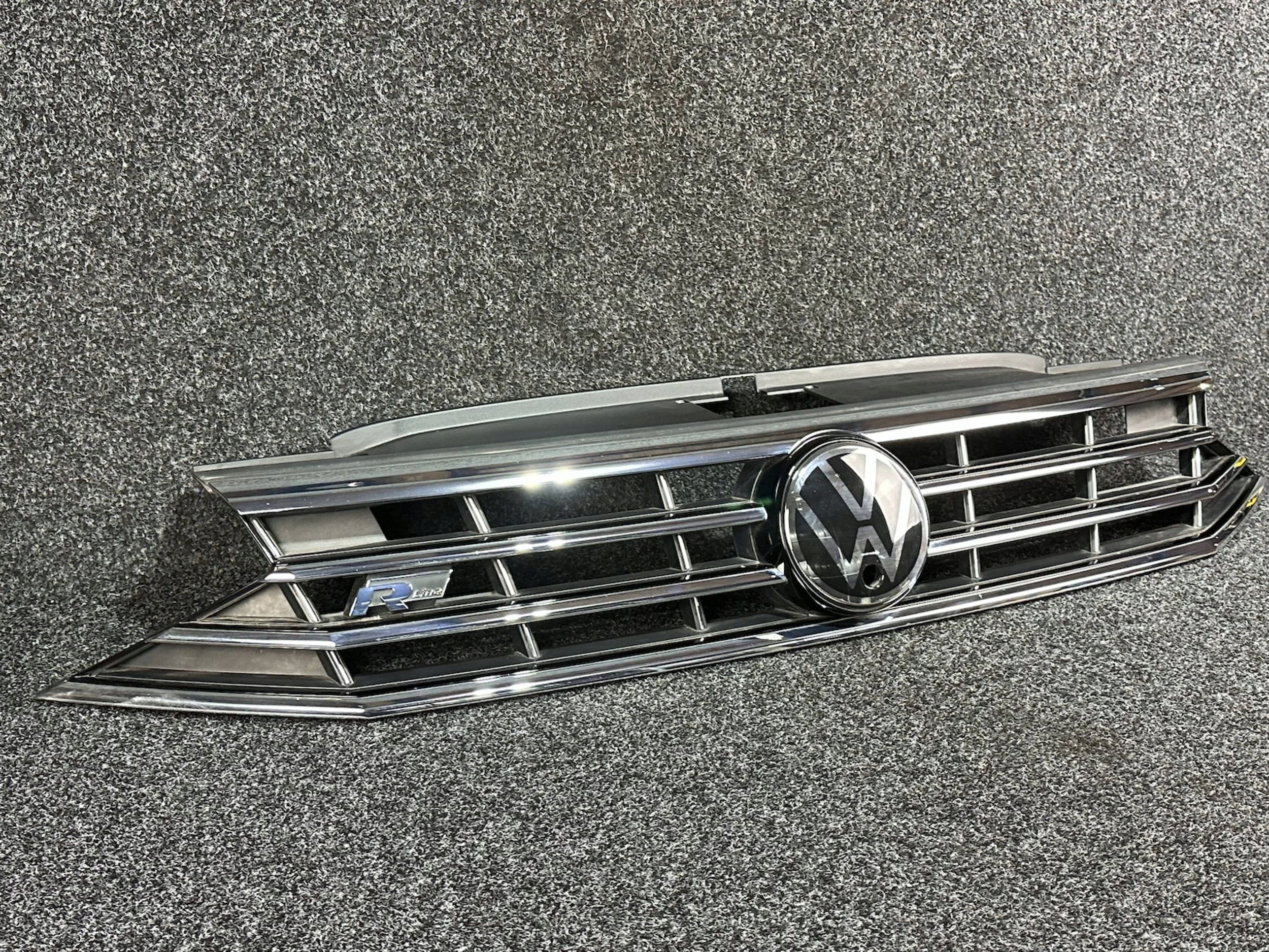 VW PASSAT B8 LIFT R-LINE 19-24 GRILL ATRAPA CHŁODNICY 3G0853651DE Producent części Volkswagen OE